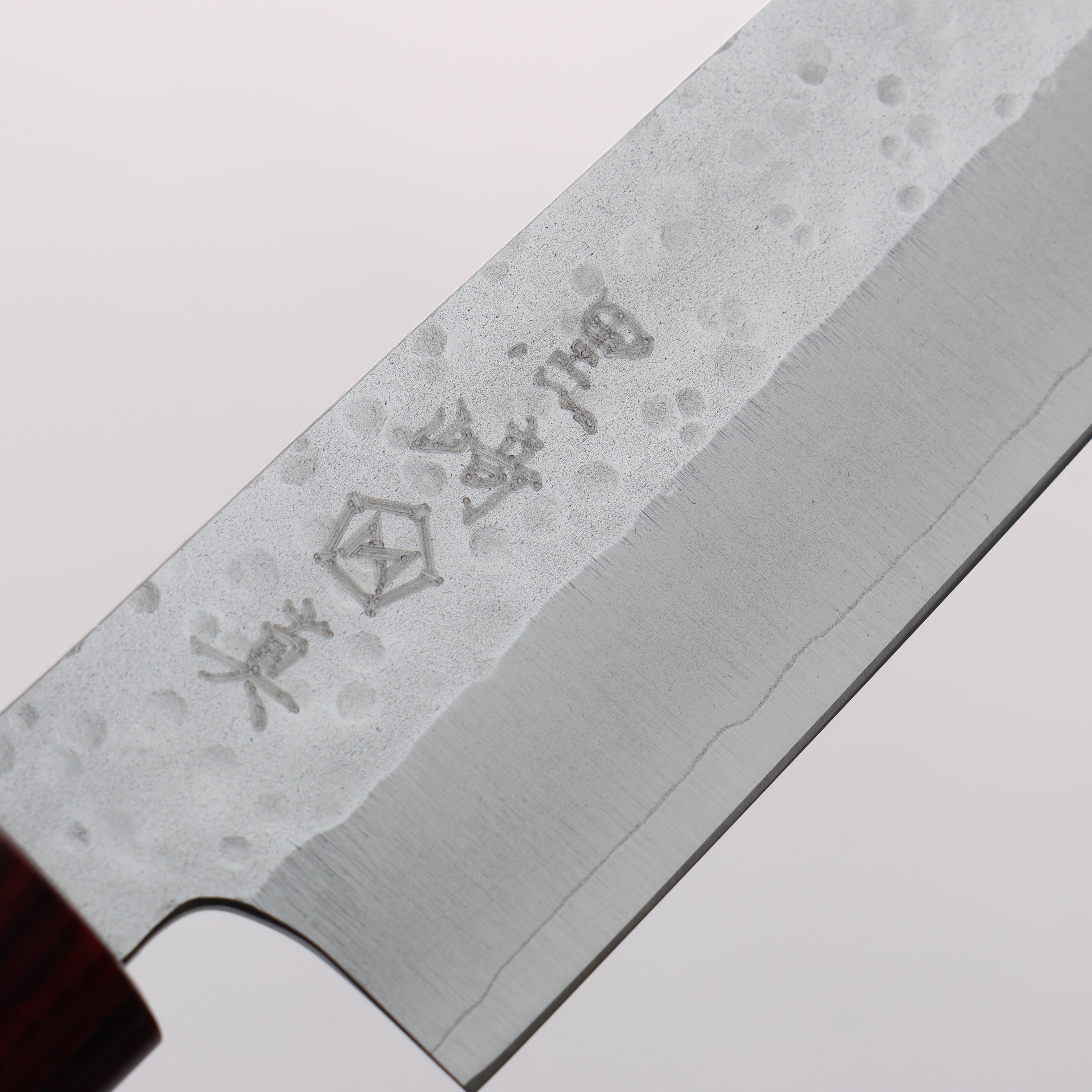 Makoto Kurosaki VG10 Maru Hammered Petty-Utility 135mm Shitan & Red Pakkawood Handle - Seisuke Knife
