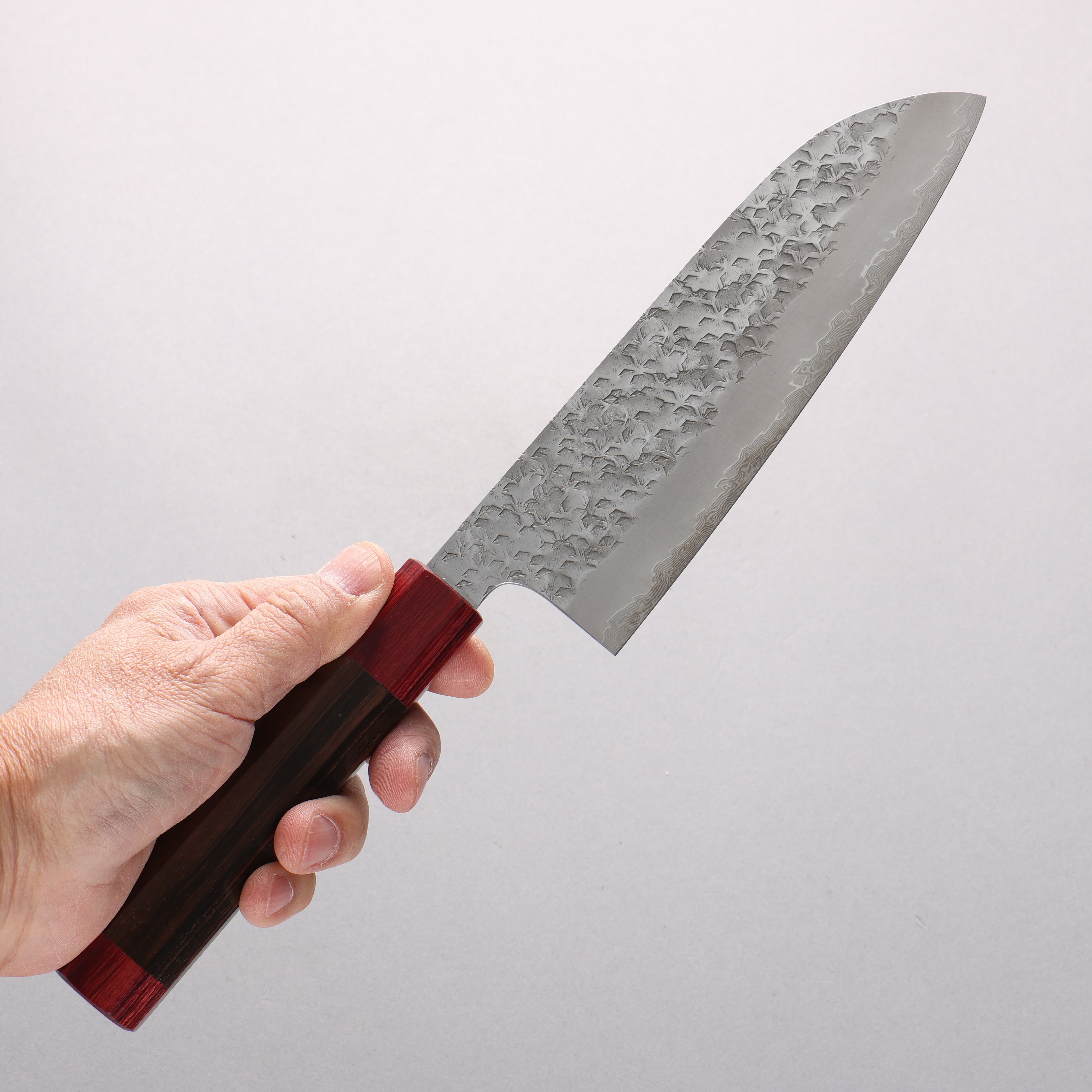 Makoto Kurosaki Kaen Coreless Hammered Damascus Santoku 170mm Ebony Wood(With Double Red Pakka wood) Handle - Seisuke Knife