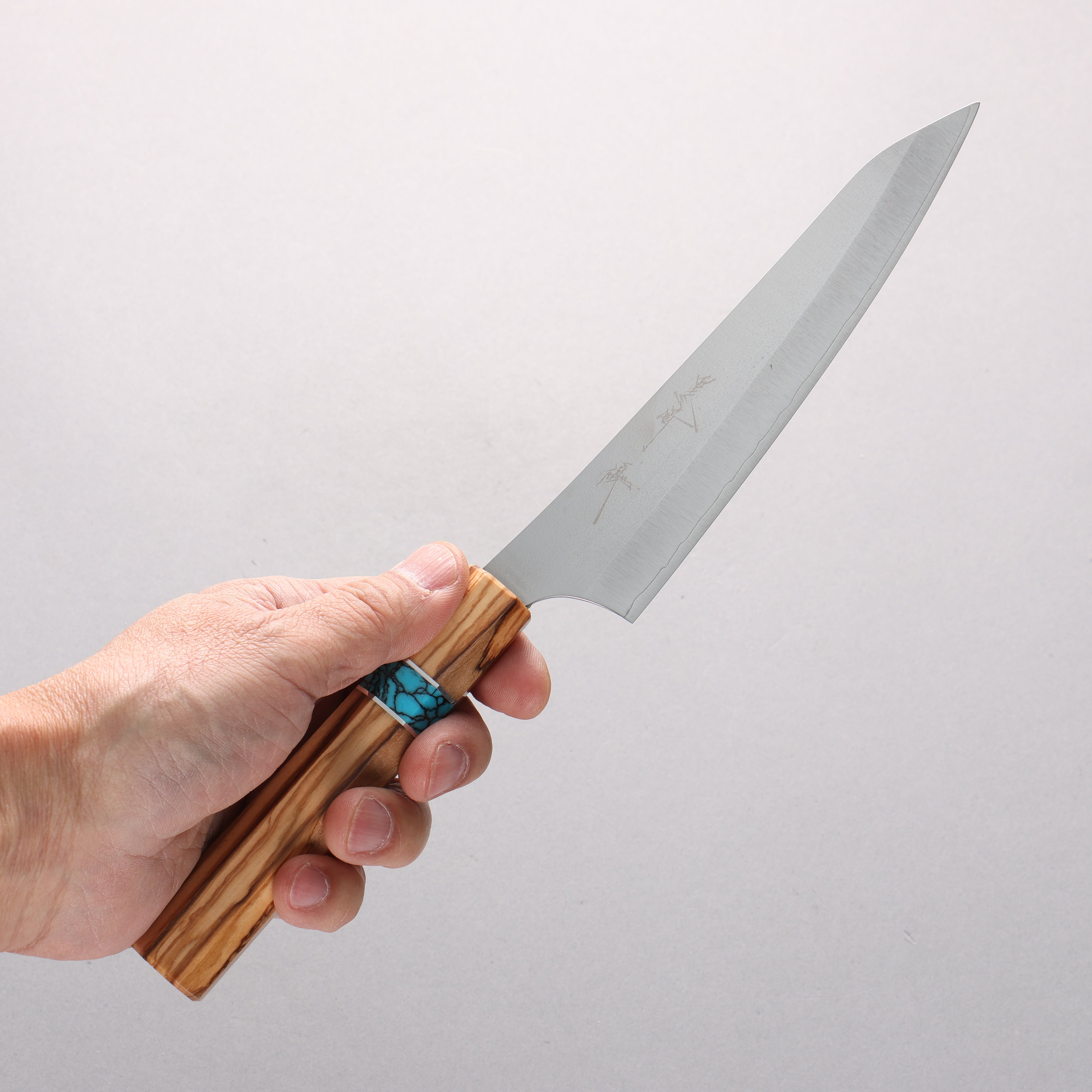 Yu Kurosaki New Gekko VG-XEOS Petty-Utility 150mm Olive Wood & Turquoise Ring Handle - Seisuke Knife