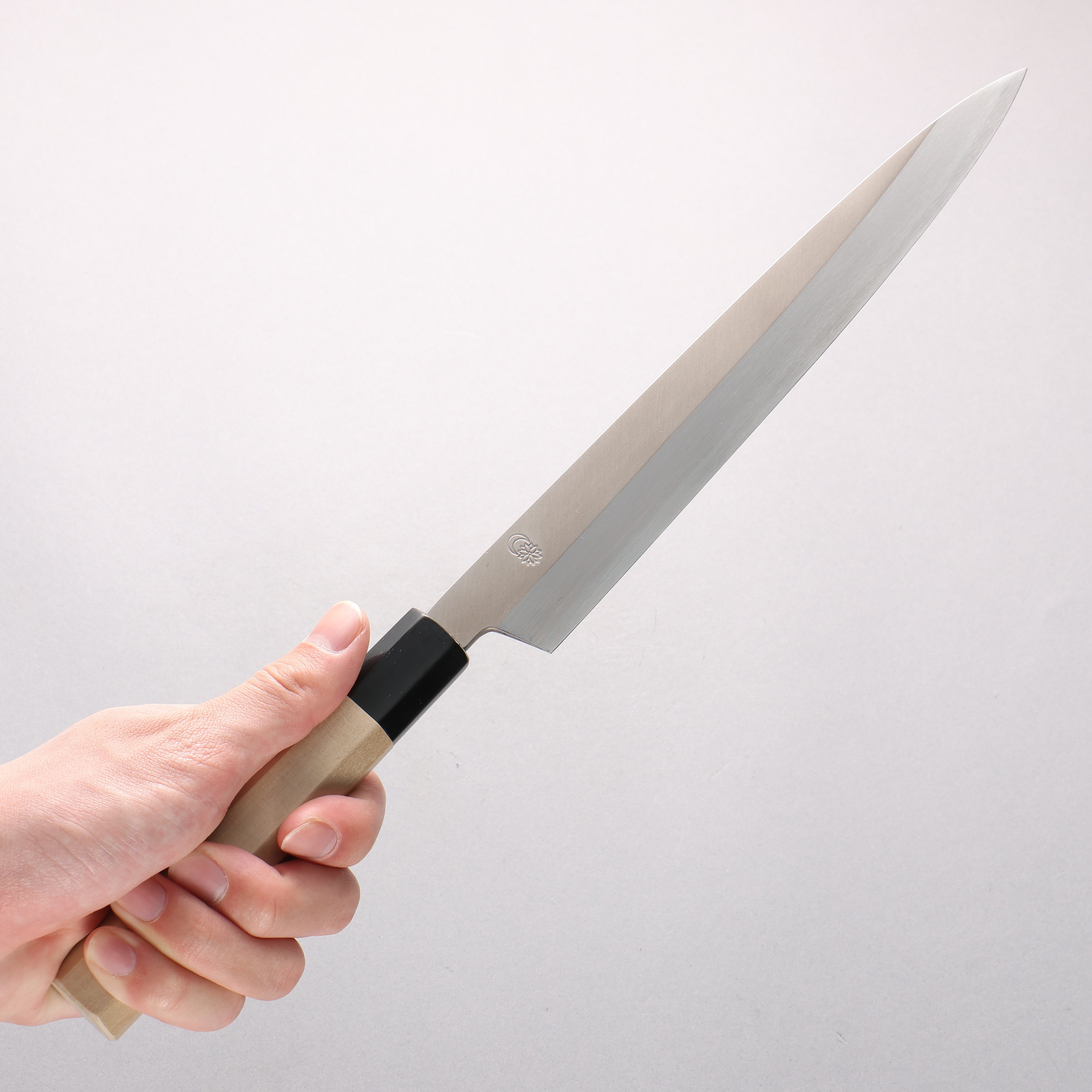 Kikuzuki Silver Steel No.3 Bokashi Yanagiba 240mm Magnolia Handle - Seisuke Knife