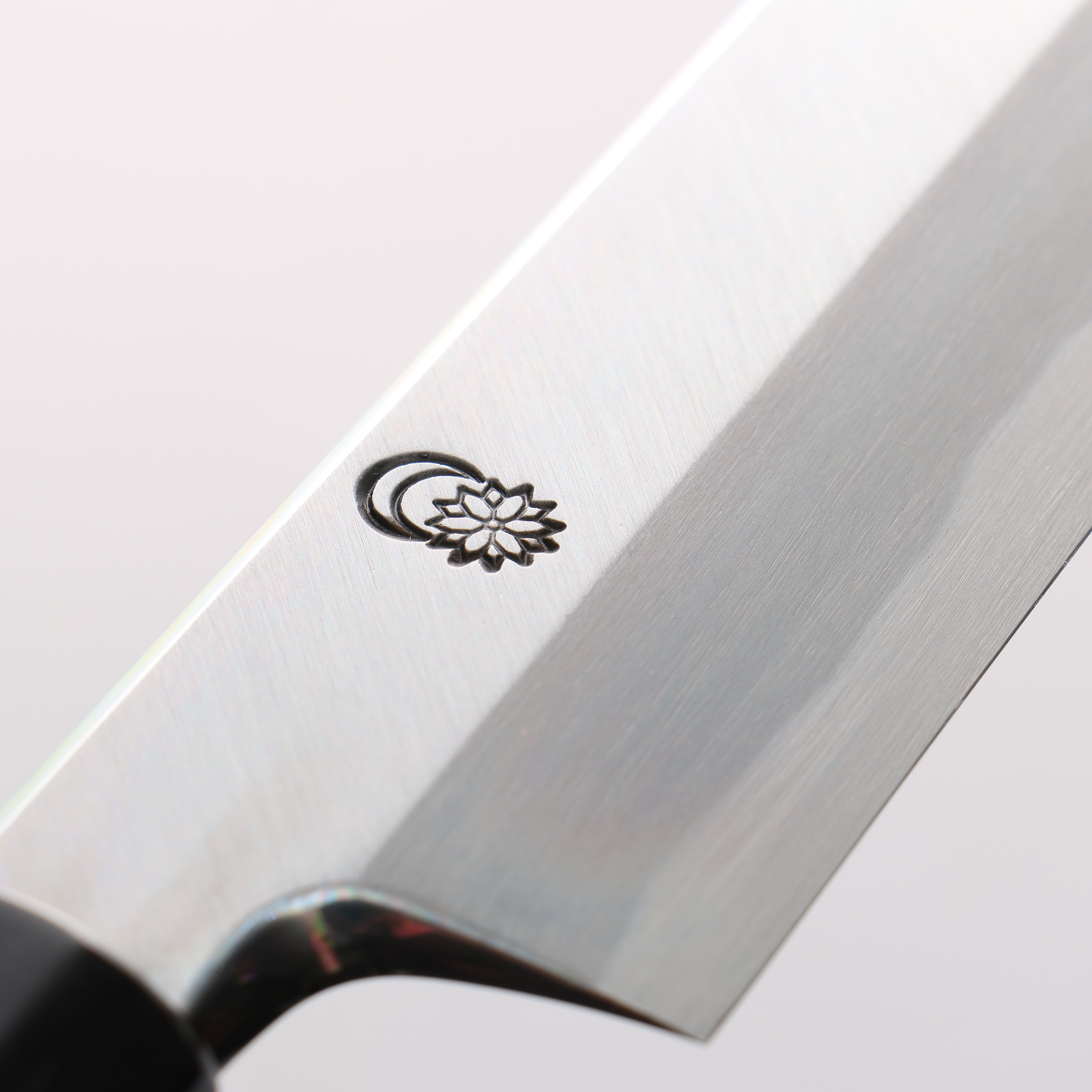 Kikuzuki White Steel No.2 Kasumitogi Kiritsuke Yanagiba 300mm Magnolia Handle - Seisuke Knife