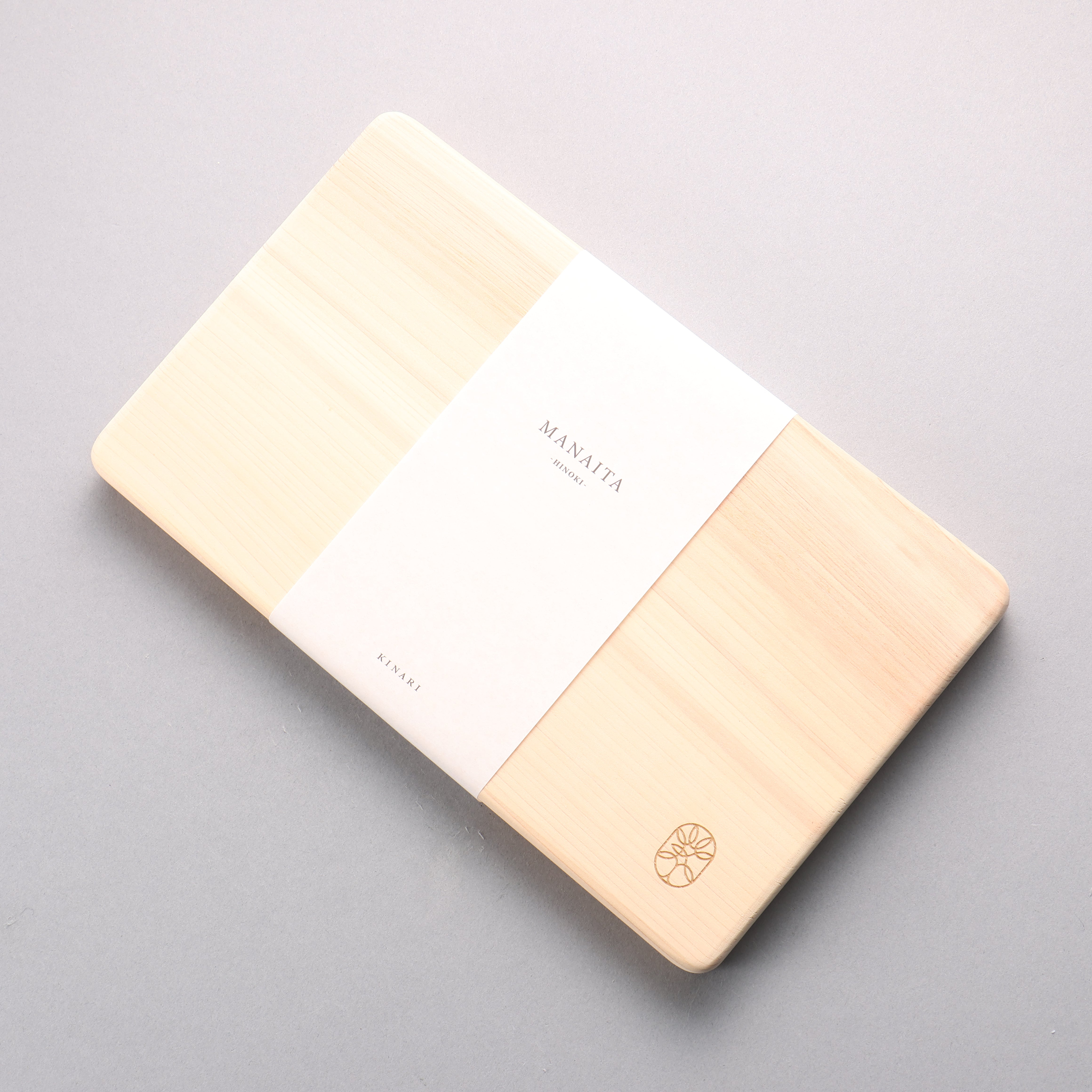 KINARI Japanese Cypress Cutting Board Mini (ミニ) 250 x 150 x 20mm - Seisuke Knife