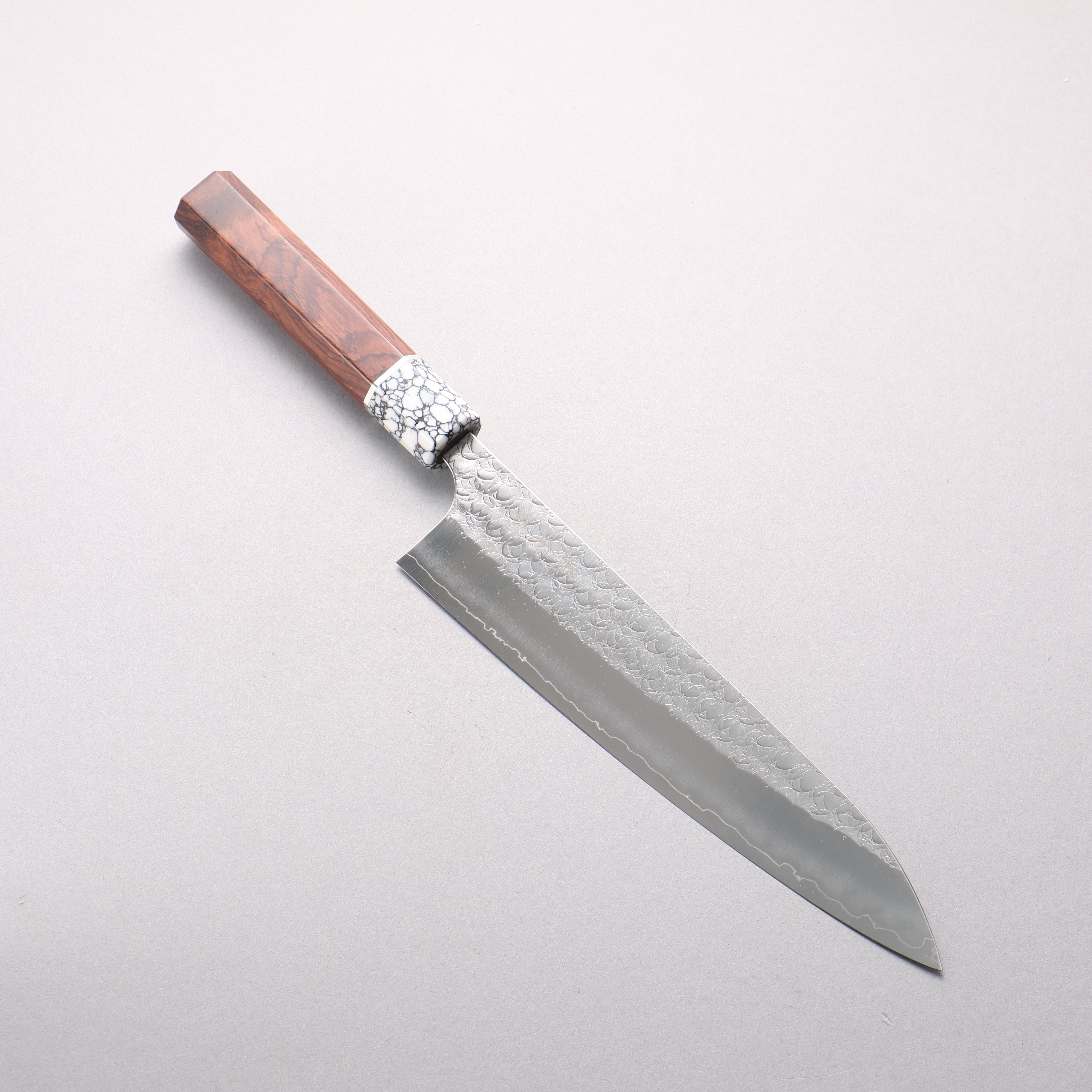 Yoshimi Kato Minamo SG2 Hammered Gyuto 210mm Rosewood & White Turquoise Handle - Seisuke Knife