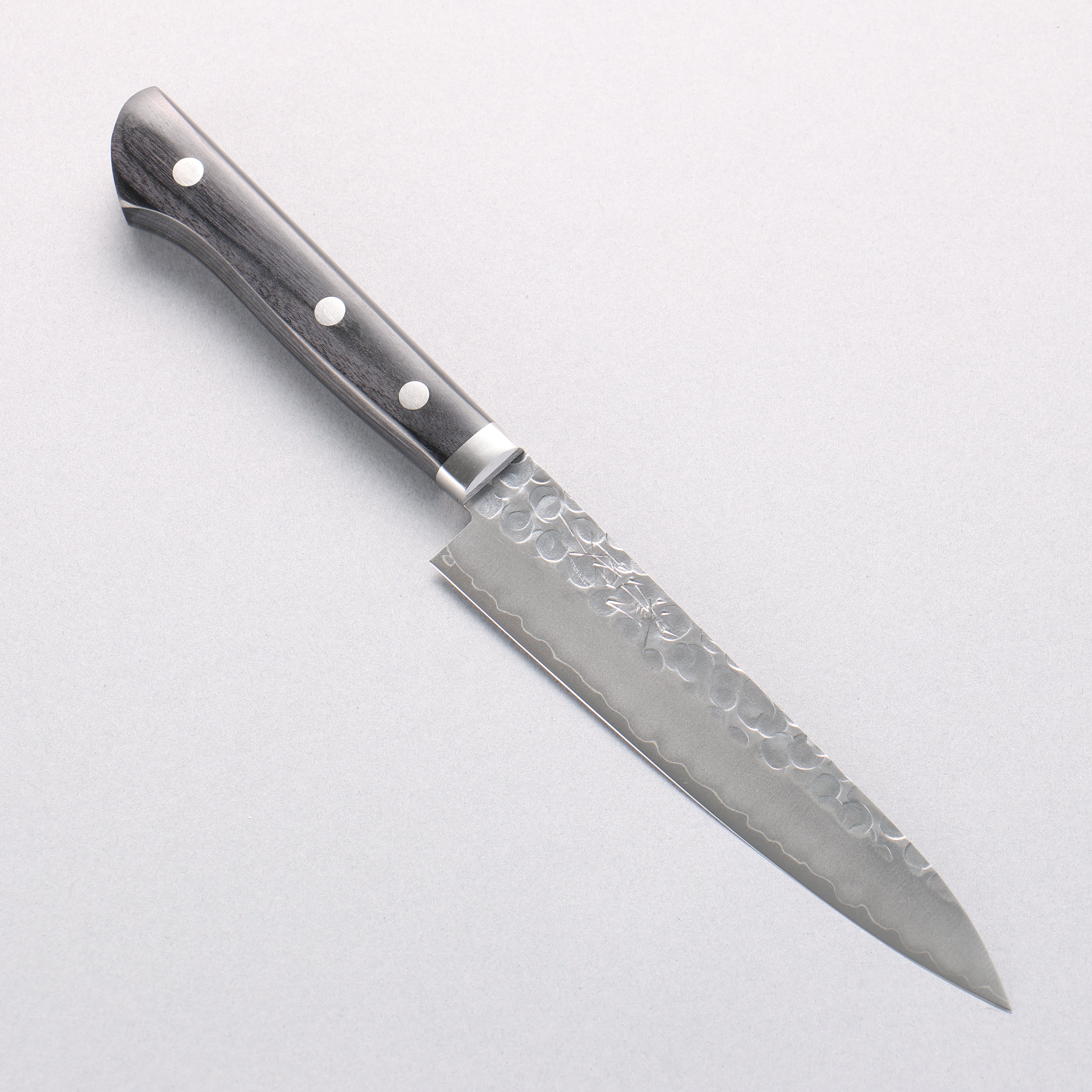 Seisuke VG1 Hammered Migaki Finished Petty-Utility 135mm Black Pakkawood Handle - Seisuke Knife