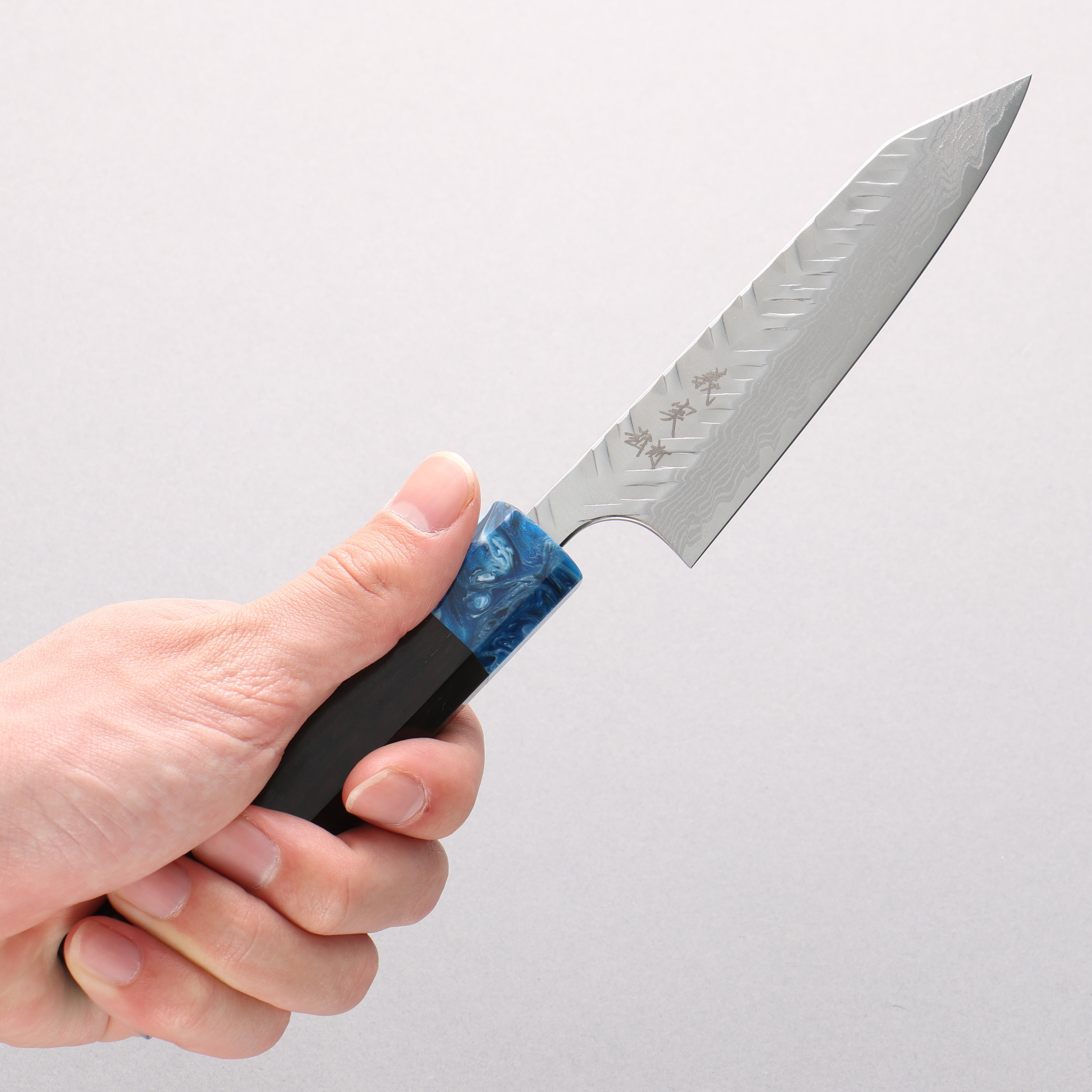 Yoshimi Kato VG-XEOS Damascus Hammered (V) Kiritsuke Petty-Utility 120mm Ebony (ferrule: Blue Marble Resin) Handle - Seisuke Knife