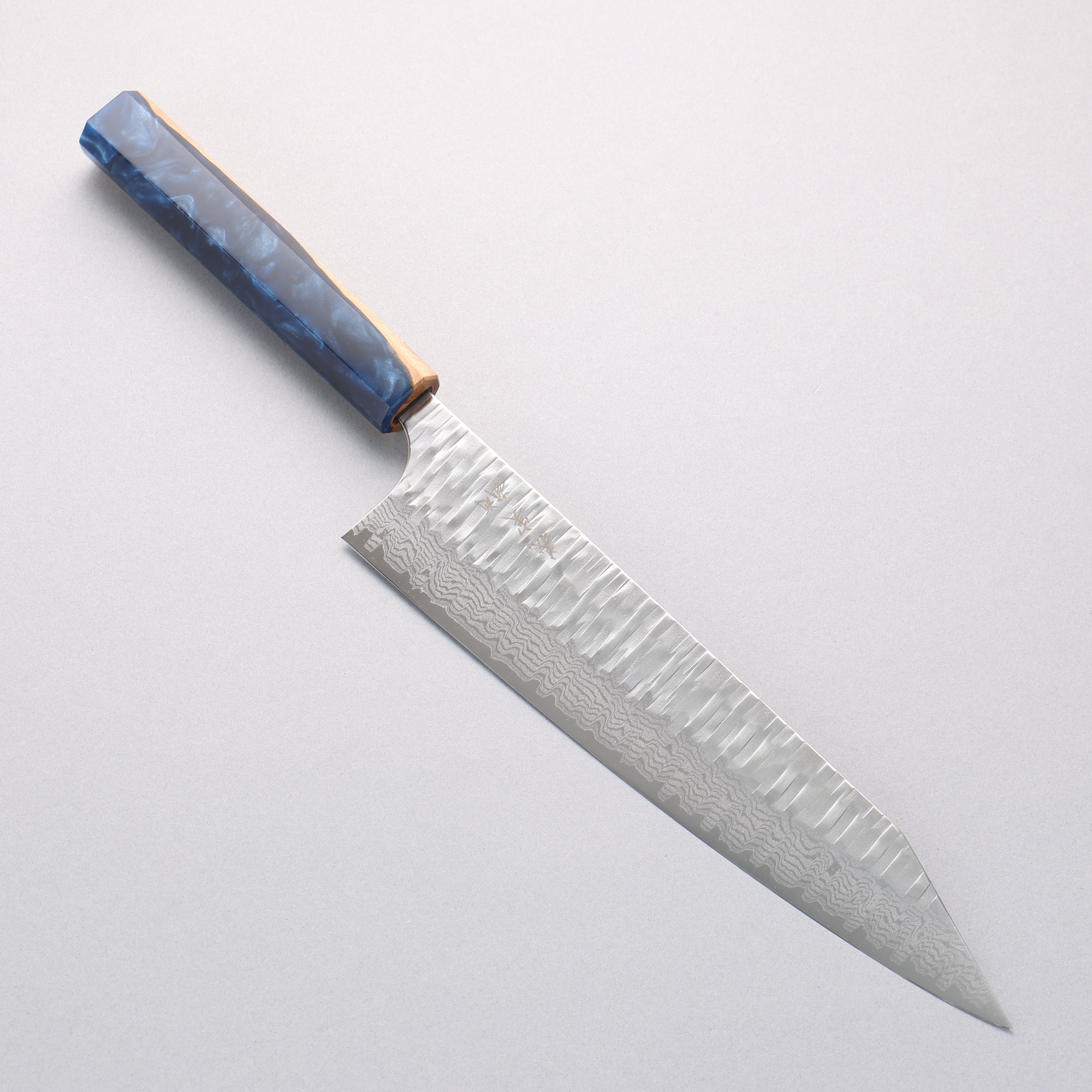 Yoshimi Kato Kasuri VG-XEOS Hammered Damascus Kiritsuke Gyuto 240mm Olive Tree and Blue Resin Handle - Seisuke Knife