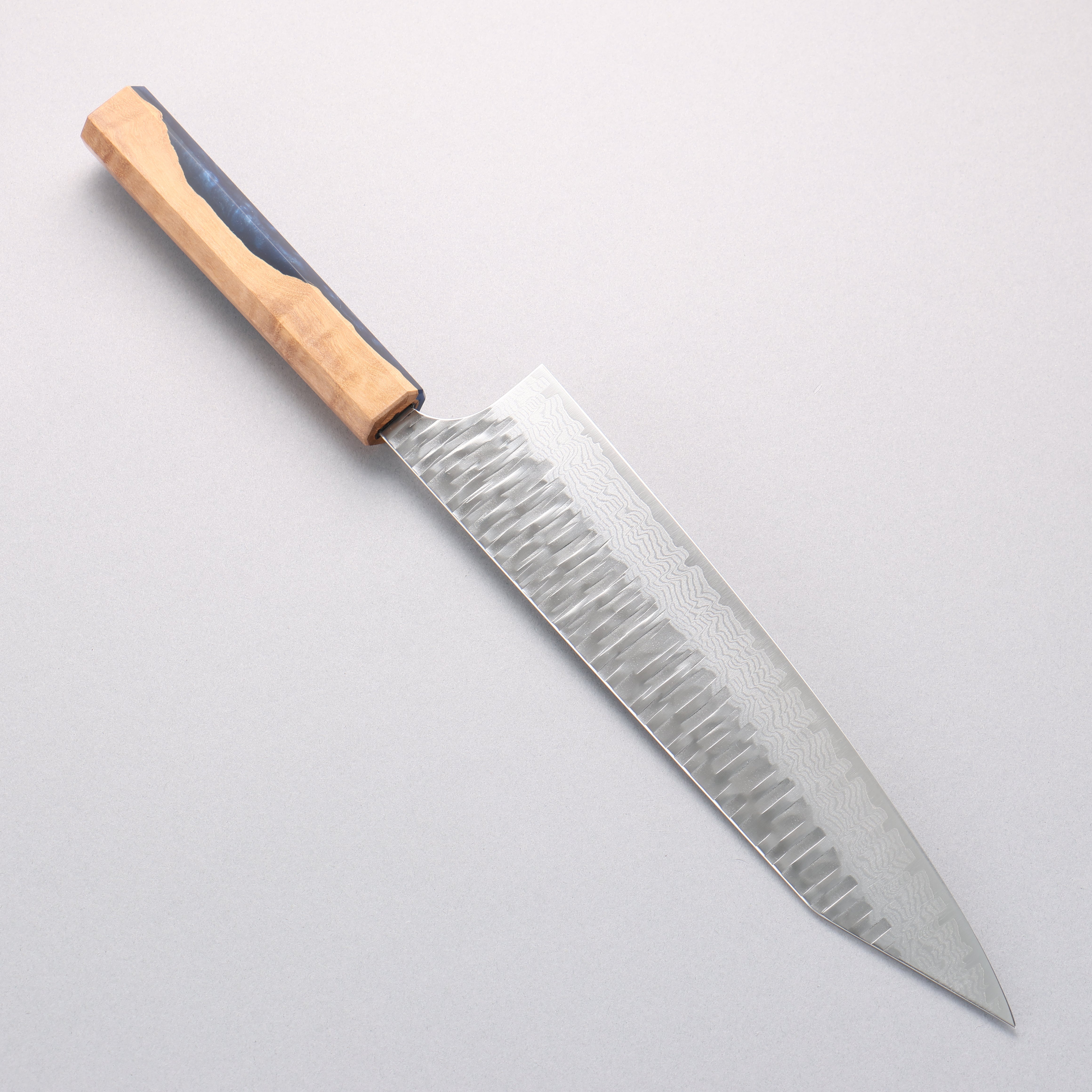 Yoshimi Kato Kasuri VG-XEOS Hammered Damascus Kiritsuke Gyuto 240mm Olive Tree and Blue Resin Handle - Seisuke Knife