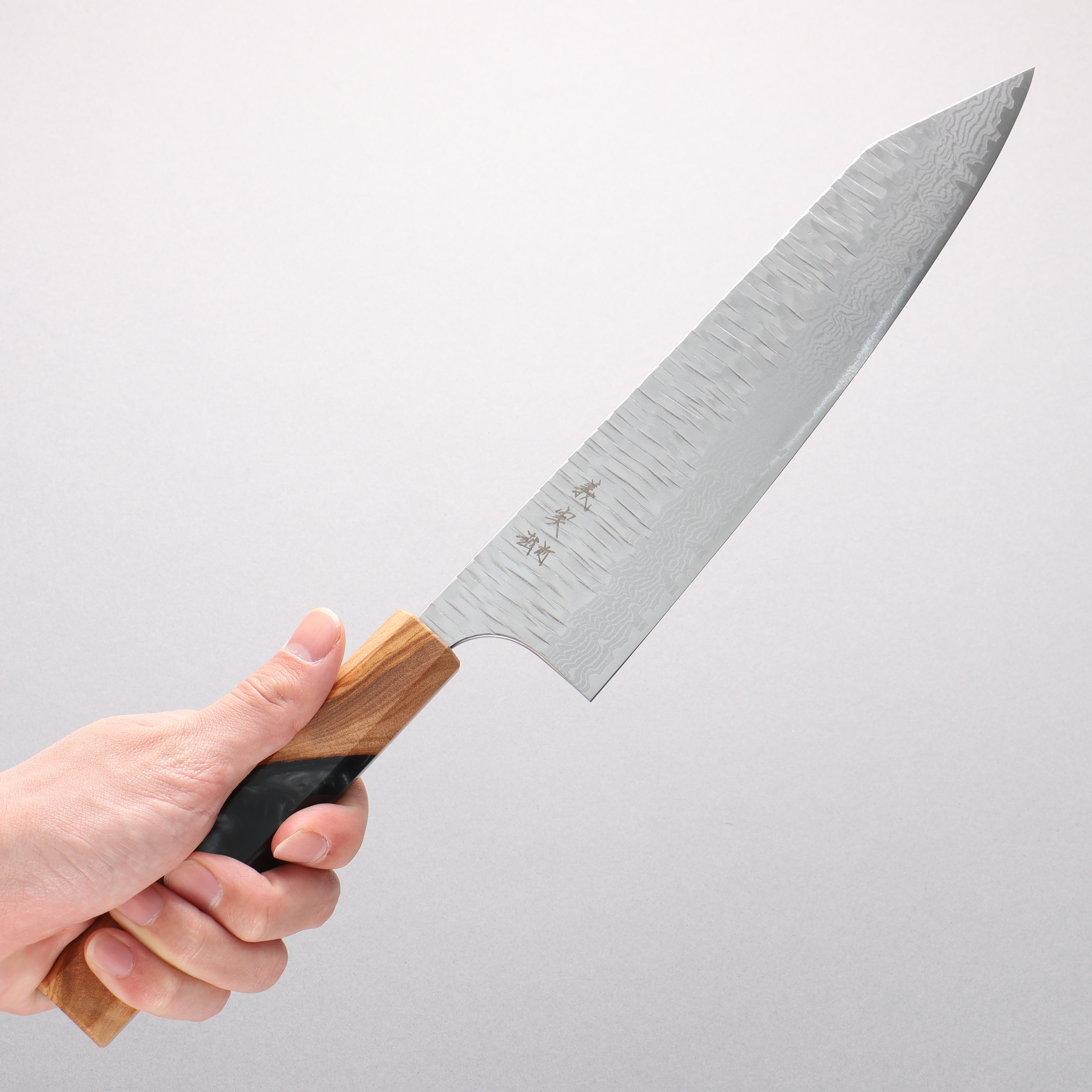 Yoshimi Kato Kasuri VG-XEOS Hammered Damascus Kiritsuke Gyuto 240mm Olive Wood & Black/White Marble Resin Handle - Seisuke Knife