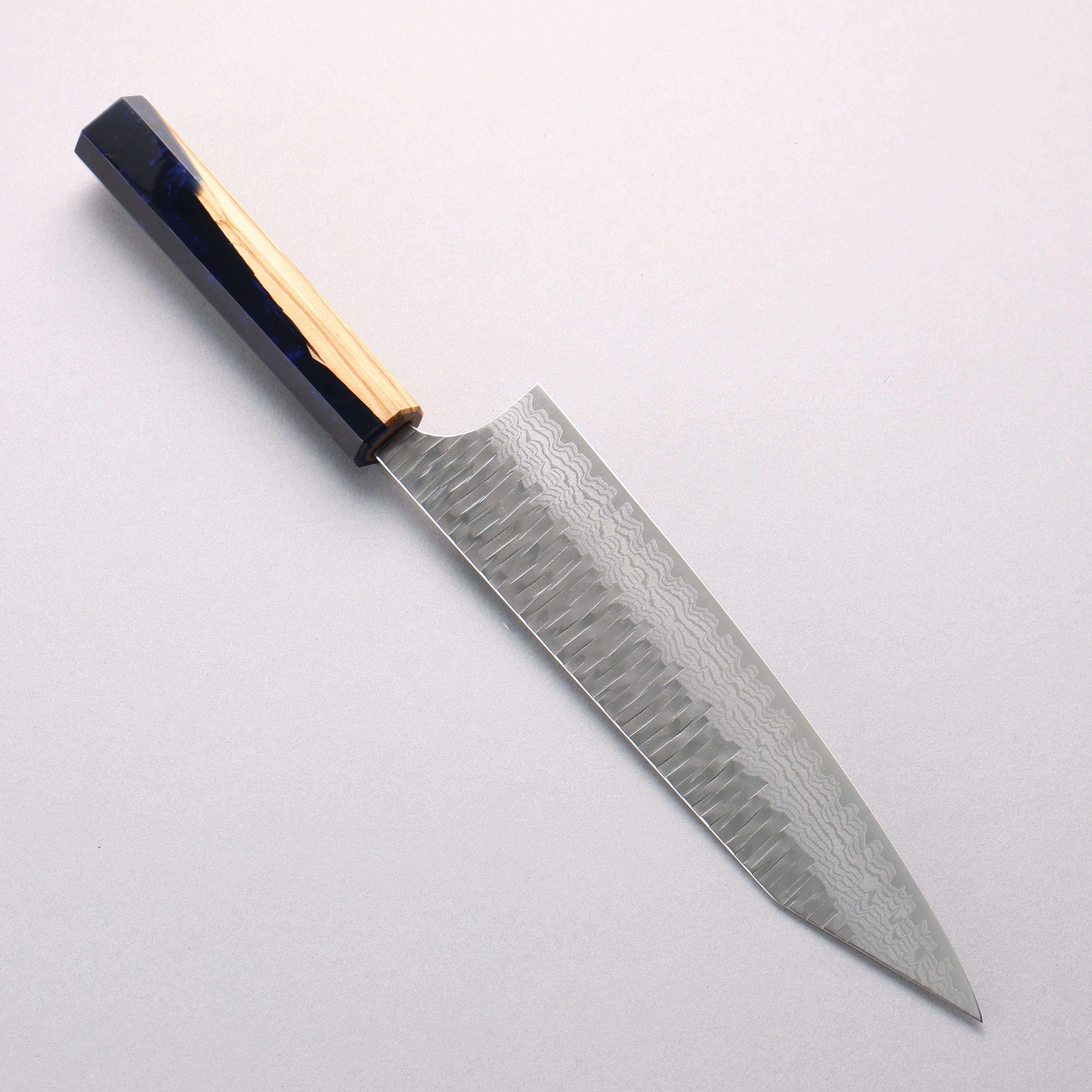 Yoshimi Kato Kasuri VG-XEOS Hammered Damascus Kiritsuke Gyuto 210mm Olive Wood & Blue Resin Handle - Seisuke Knife