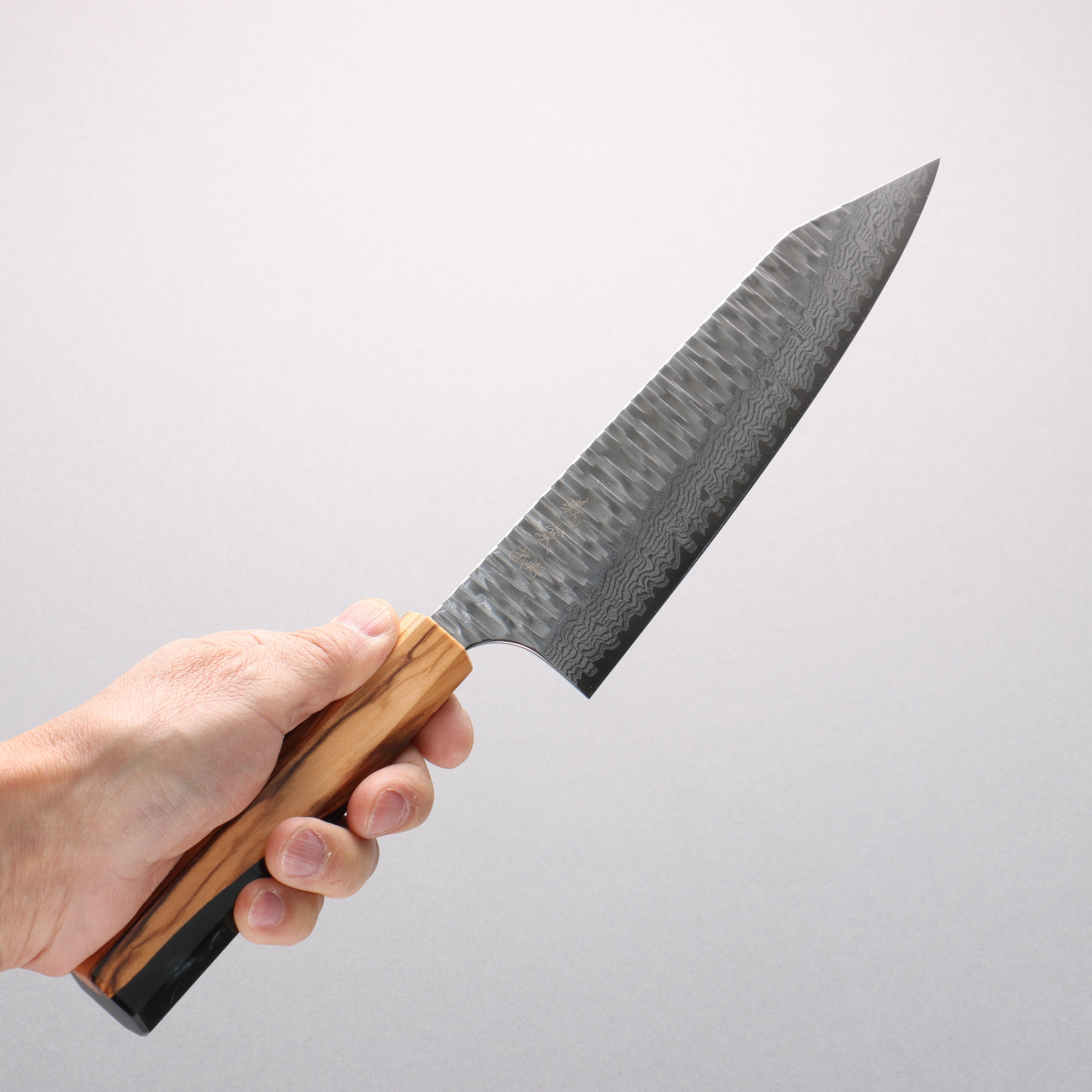 Yoshimi Kato Kasuri VG-XEOS Hammered Damascus Kiritsuke Gyuto 210mm Olive Wood & Black/White Marble Resin Handle - Seisuke Knife
