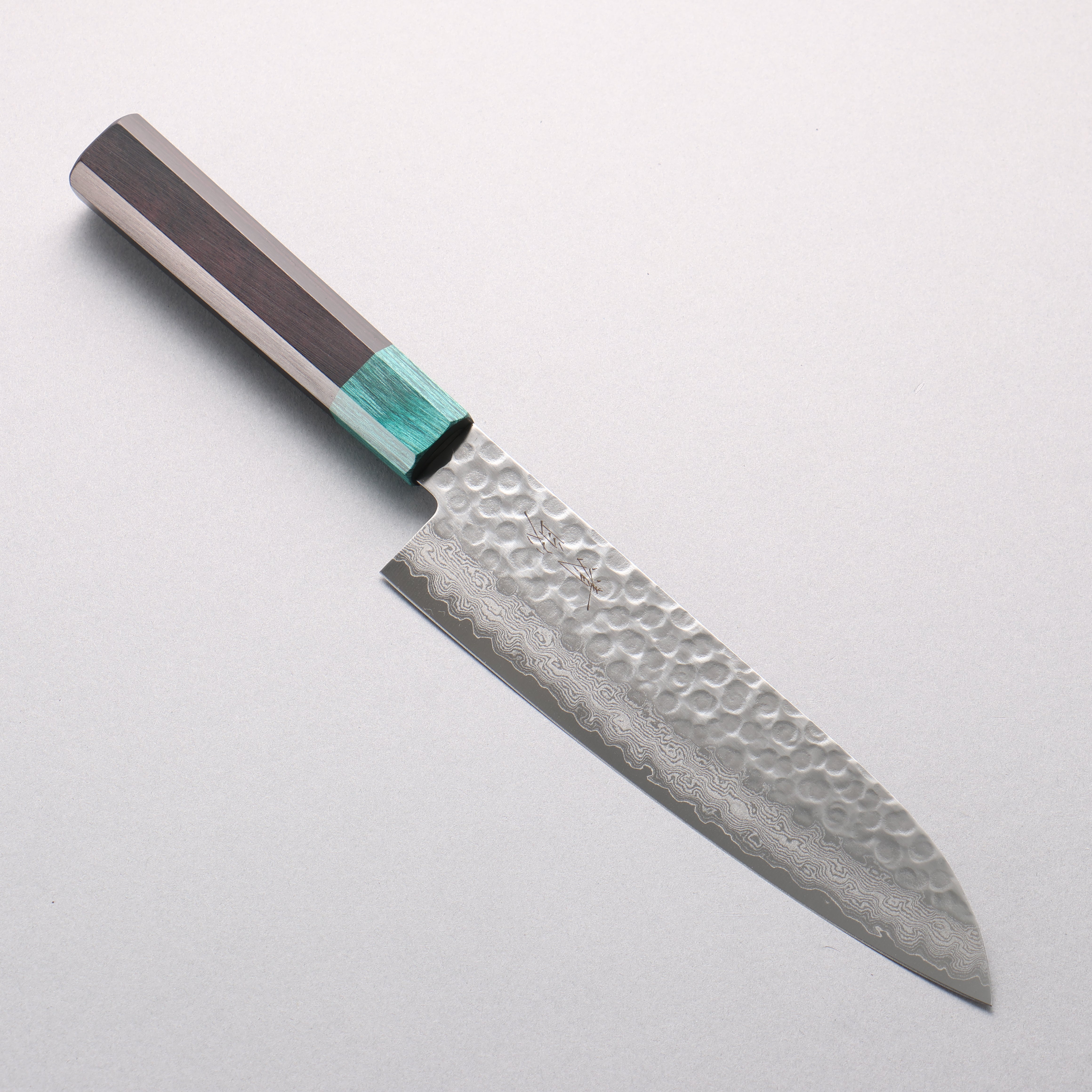 Seisuke VG10 Hammered Damascus Santoku 180mm Black & Green Pakkawood Handle - Seisuke Knife