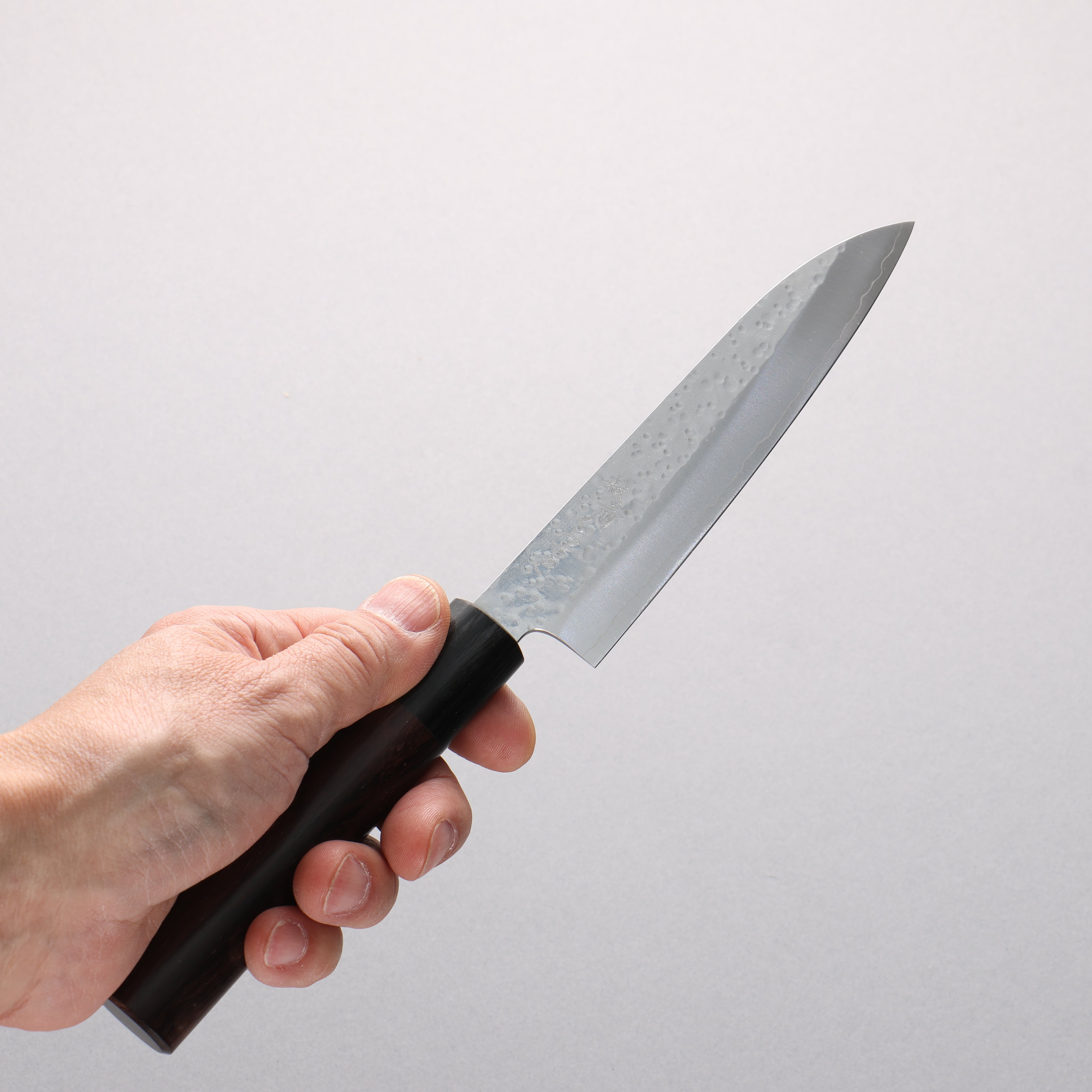 Makoto Kurosaki VG10 Maru Hammered Petty-Utility 135mm Shitan & Black Pakka Wood Handle - Seisuke Knife