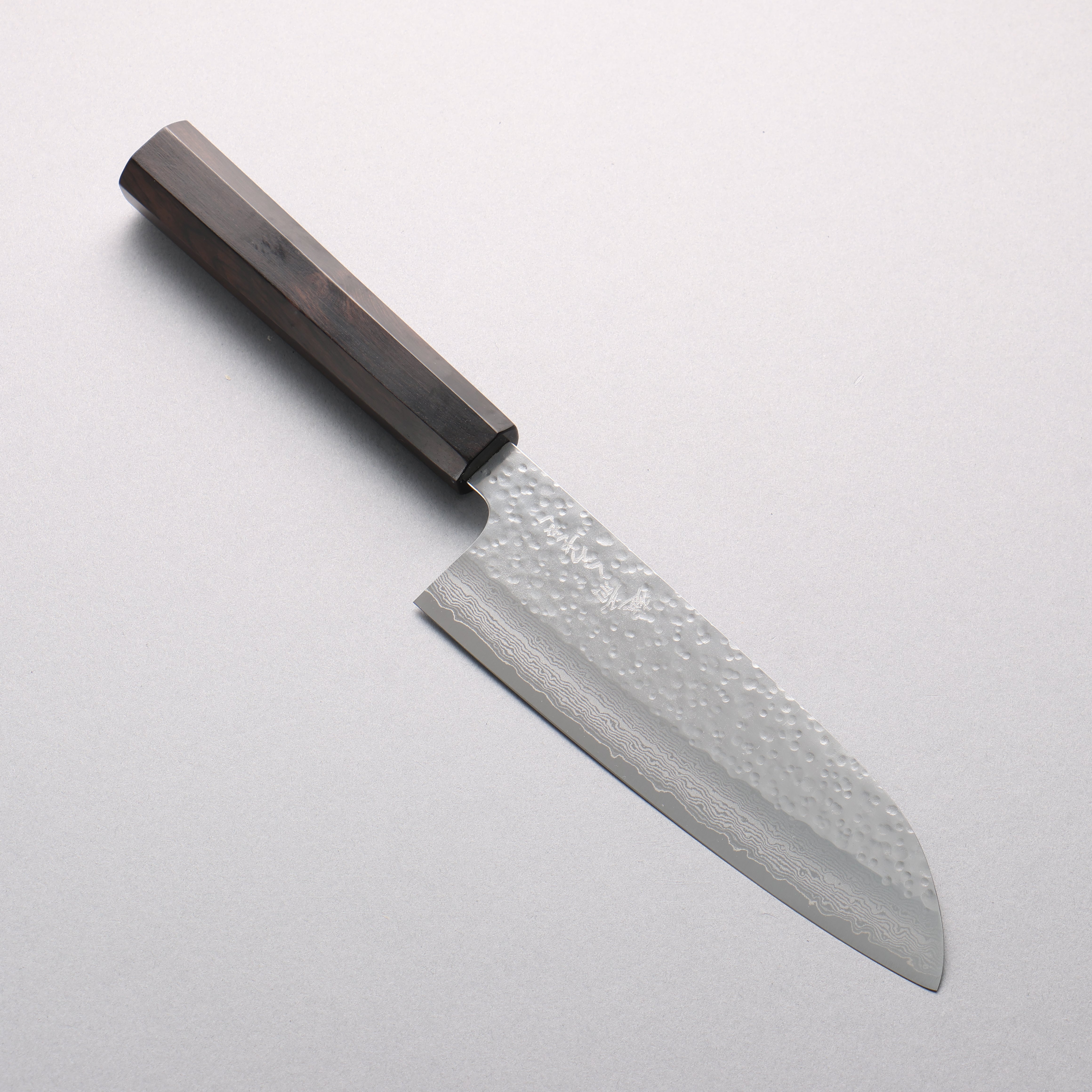 Makoto Kurosaki VG7 Maru Hammered Damascus Santoku 170mm Ebony Wood Handle - Seisuke Knife