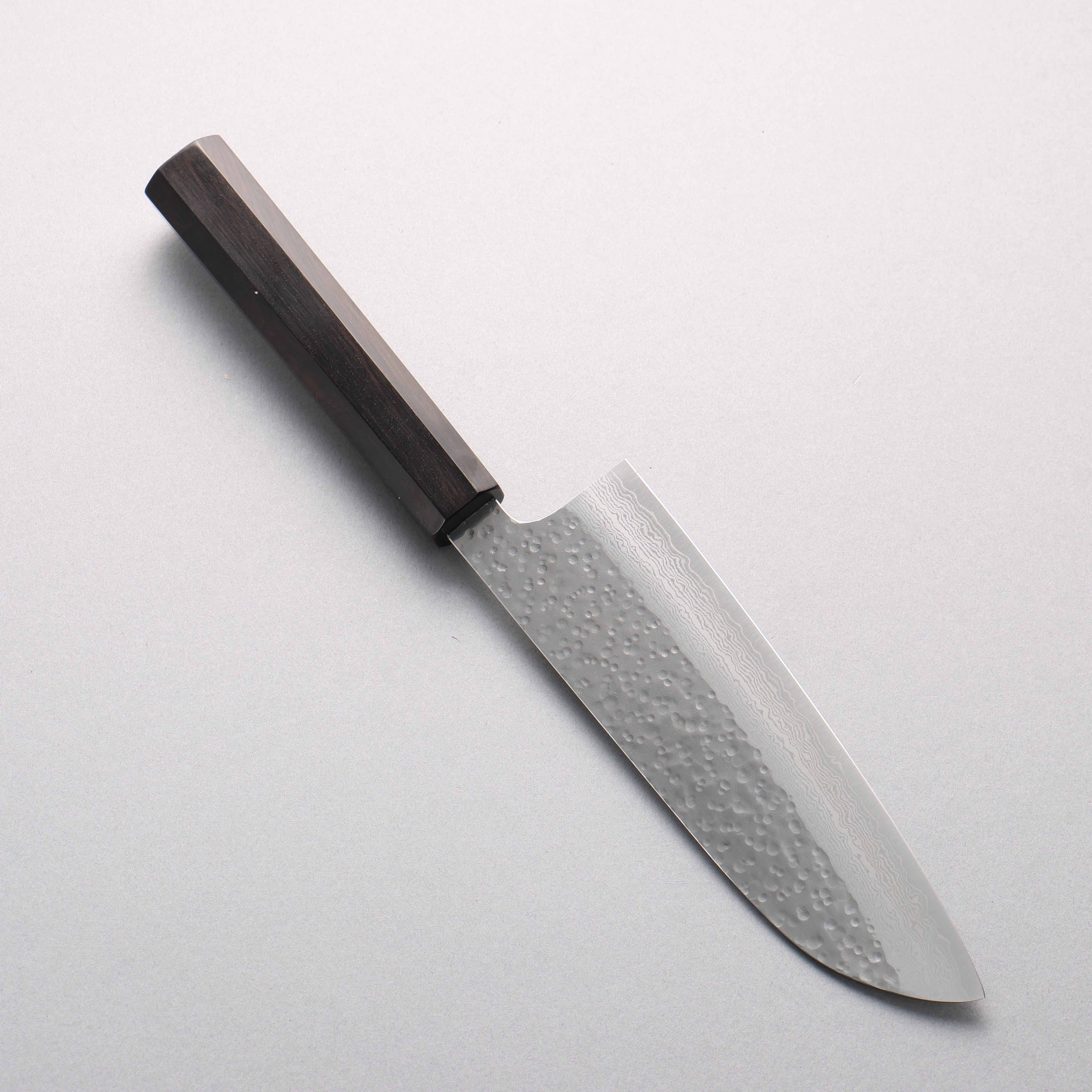 Makoto Kurosaki VG7 Maru Hammered Damascus Santoku 170mm Ebony Wood Handle - Seisuke Knife