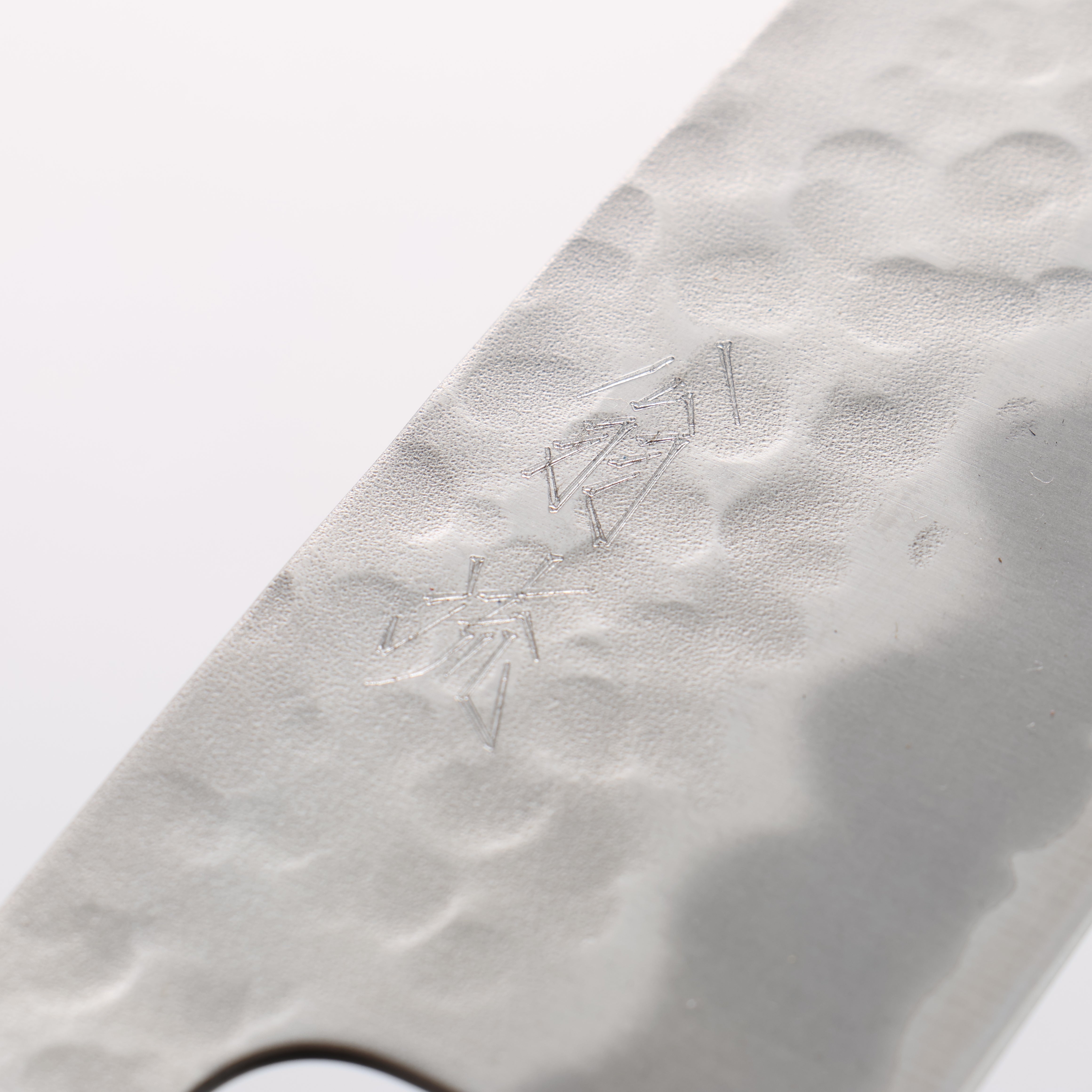 Oul White Steel No.2 Hammered Santoku 165mm Magnolia Handle - Seisuke Knife