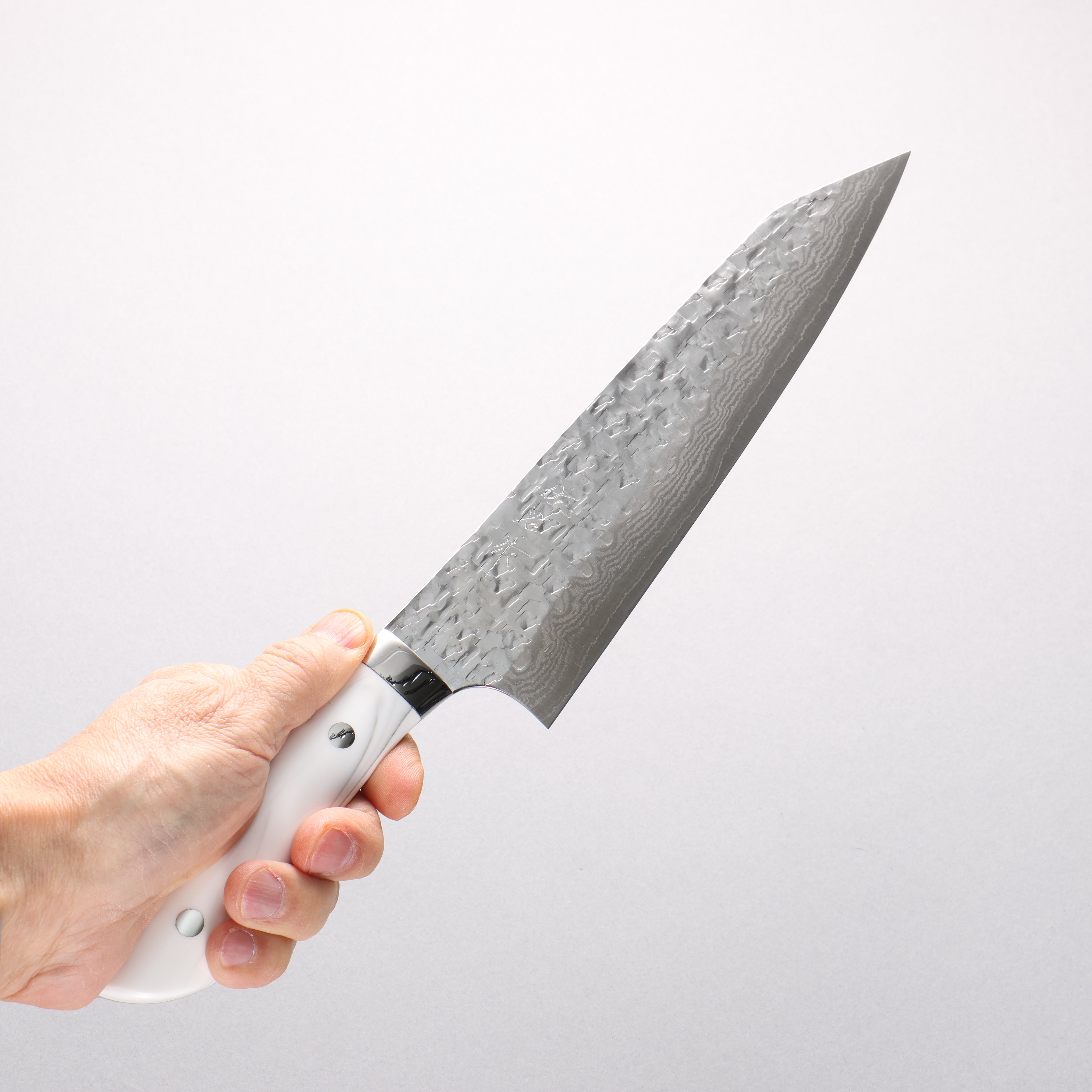 Takeshi Saji SRS13 Hammered Damascus Cross Kiritsuke Gyuto 210mm Cloud Pattern Corian Handle - Seisuke Knife