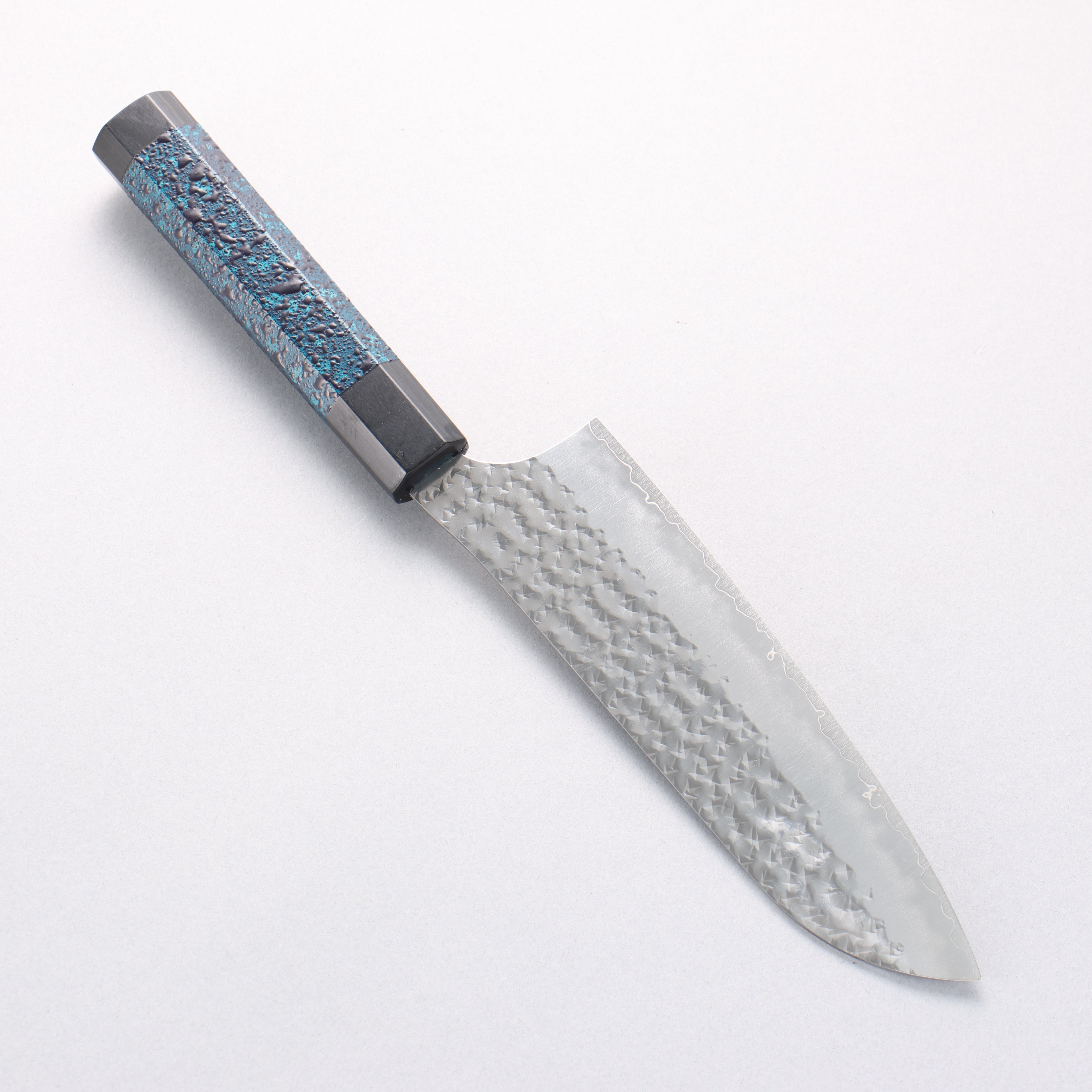 Yu Kurosaki Senko Ryu Ai Tenmoku SG2 Hammered Santoku 170mm Indigo Lacquered (Tenmoku) Handle with Sheath - Seisuke Knife
