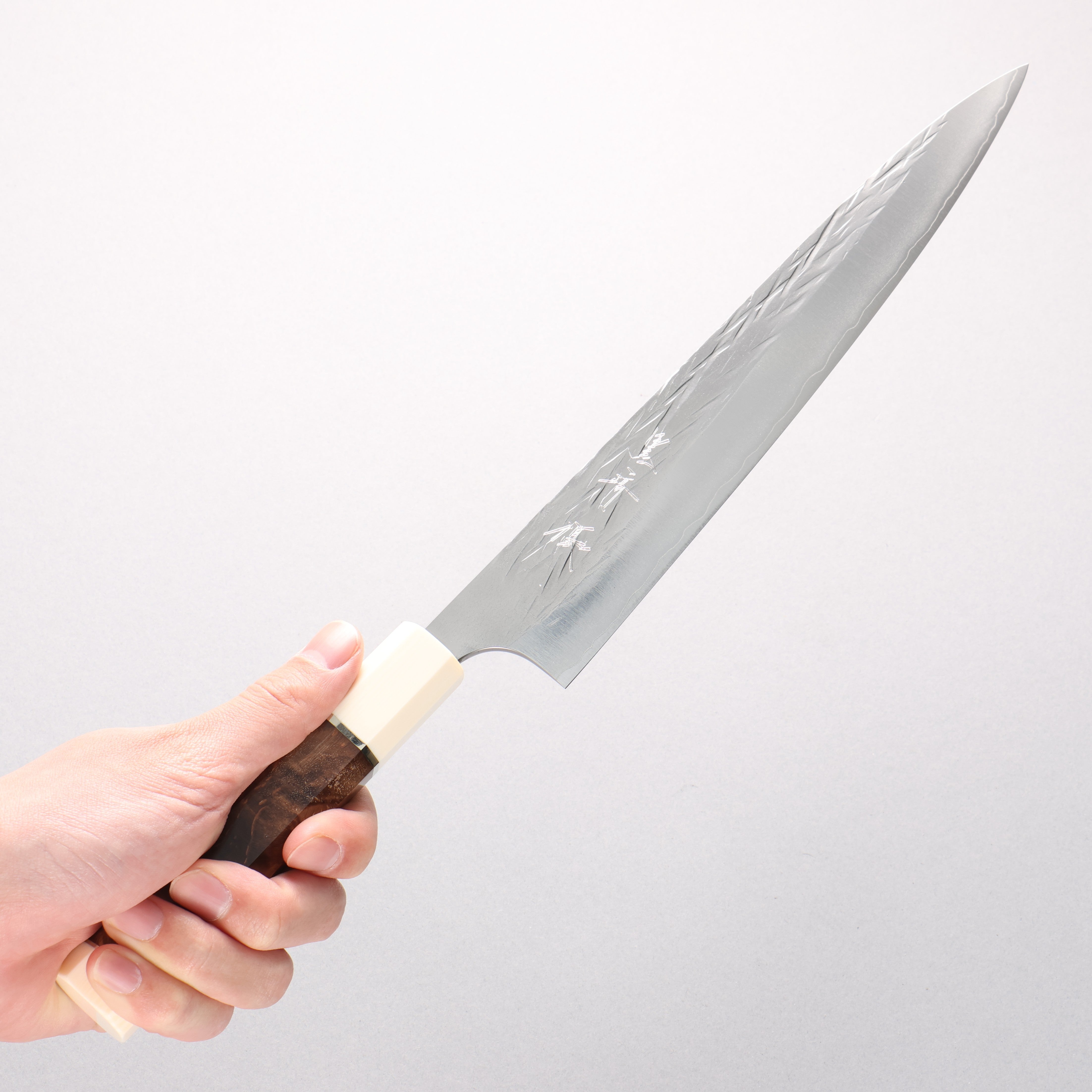 Yu Kurosaki Juhyo Cobalt Special Steel Hammered Sujihiki 240mm Chinese Quince (White Ferrule and End Cap) Handle - Seisuke Knife