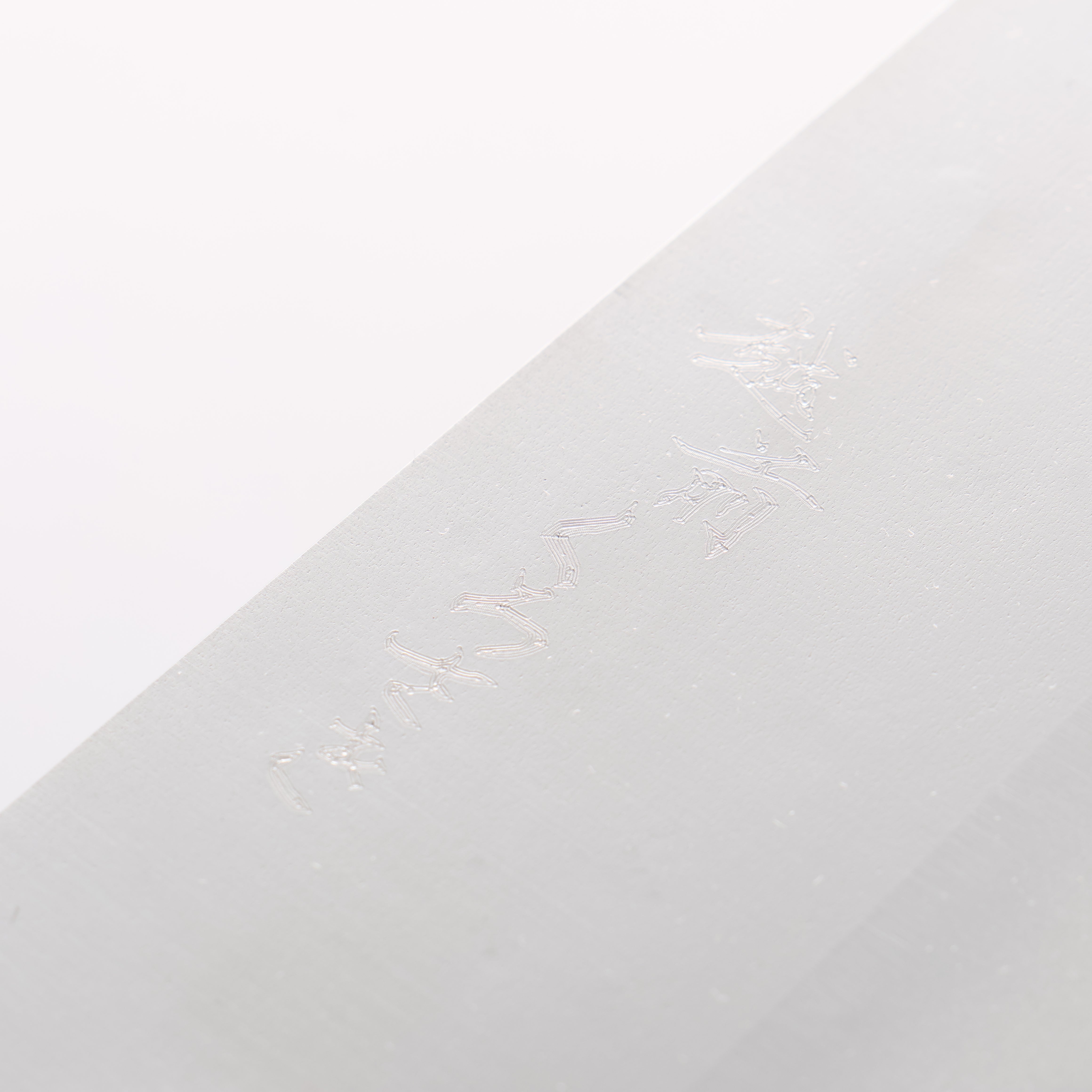 Makoto Kurosaki VG7 Nashiji Wide Gyuto 240mm Shitan & Black Pakkawood Handle - Seisuke Knife