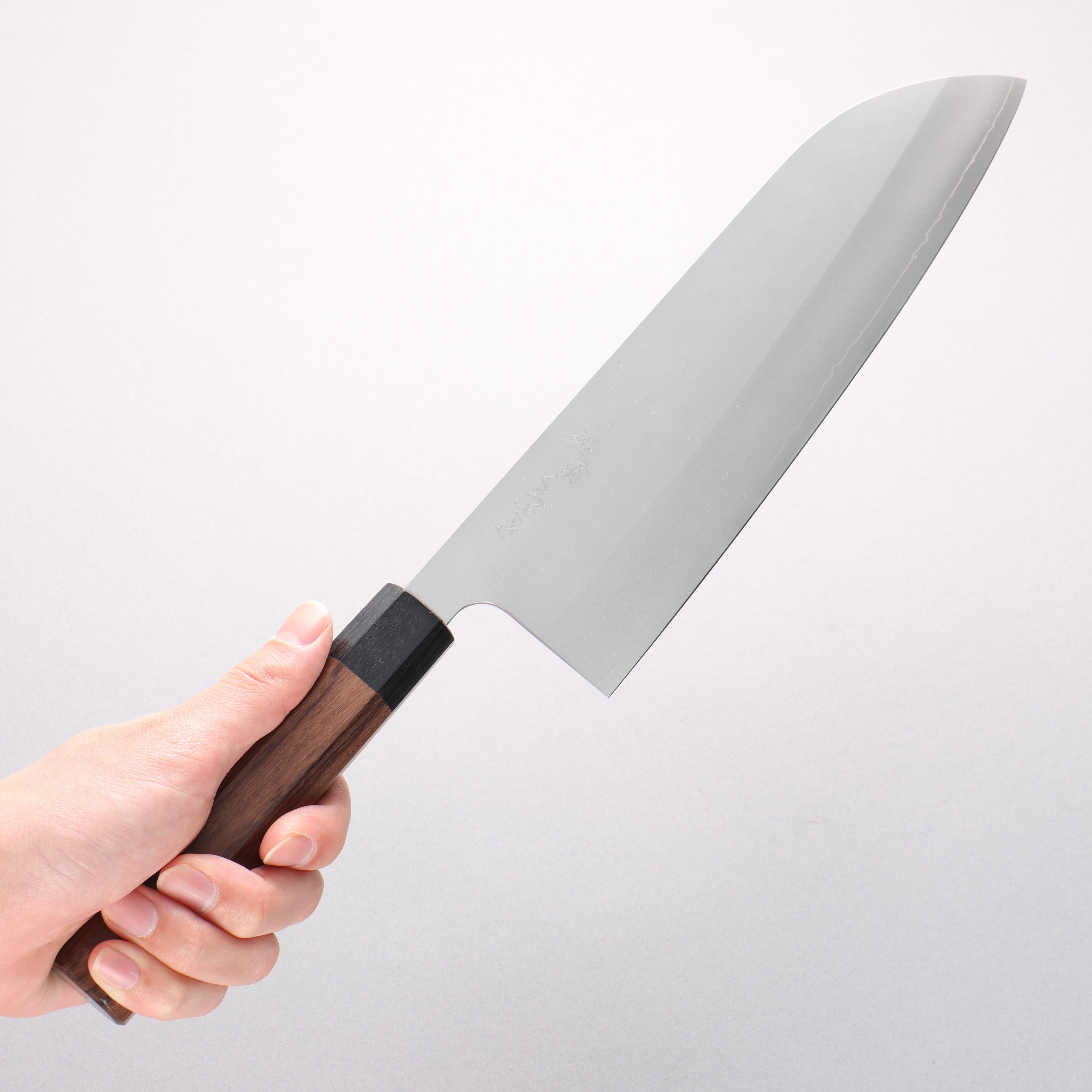 Makoto Kurosaki VG7 Nashiji Wide Gyuto 240mm Shitan & Black Pakkawood Handle - Seisuke Knife