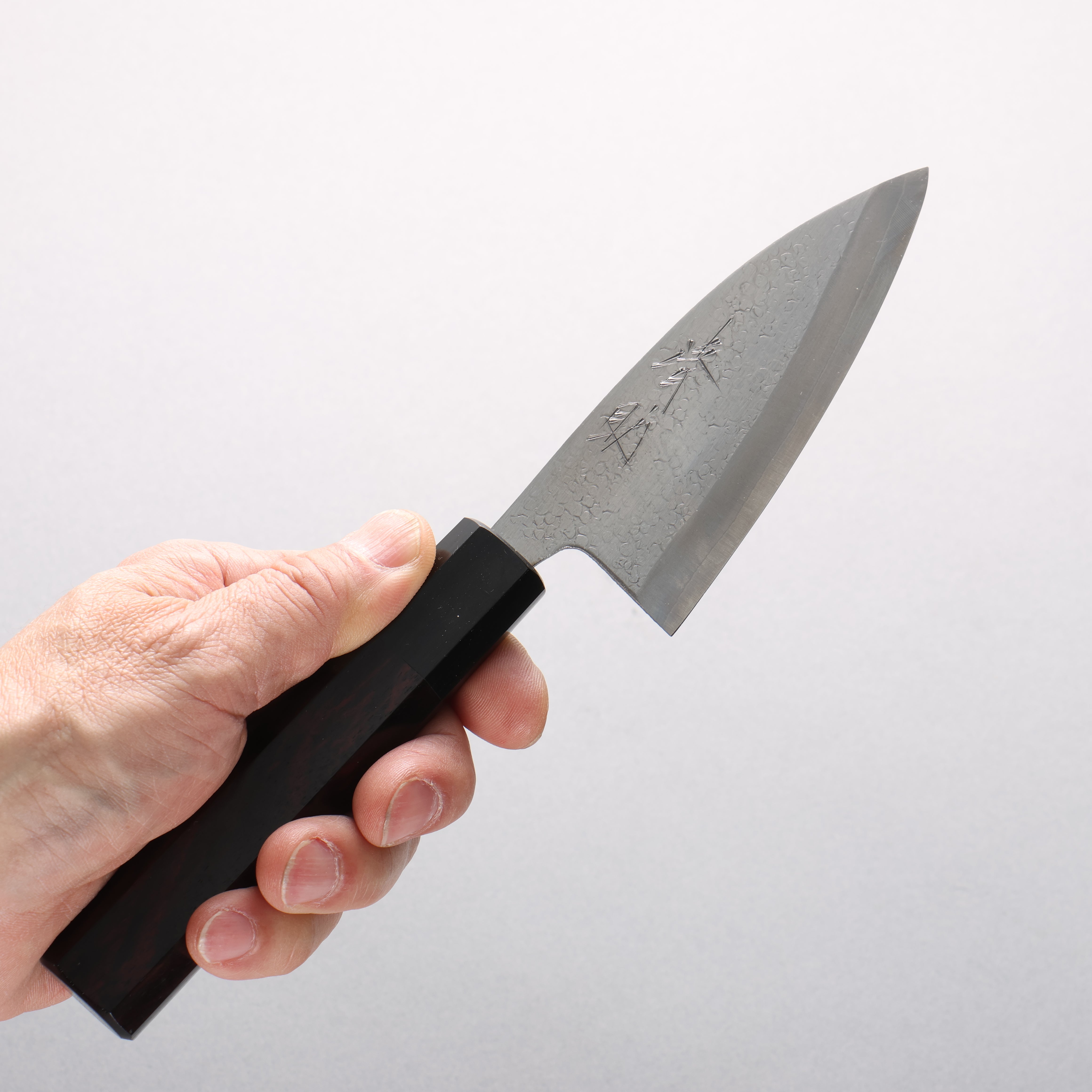 Seisuke Silver Steel No.3 Maru Hammered Ajikiri 105mm Shitan & Black Pakkawood Handle - Seisuke Knife