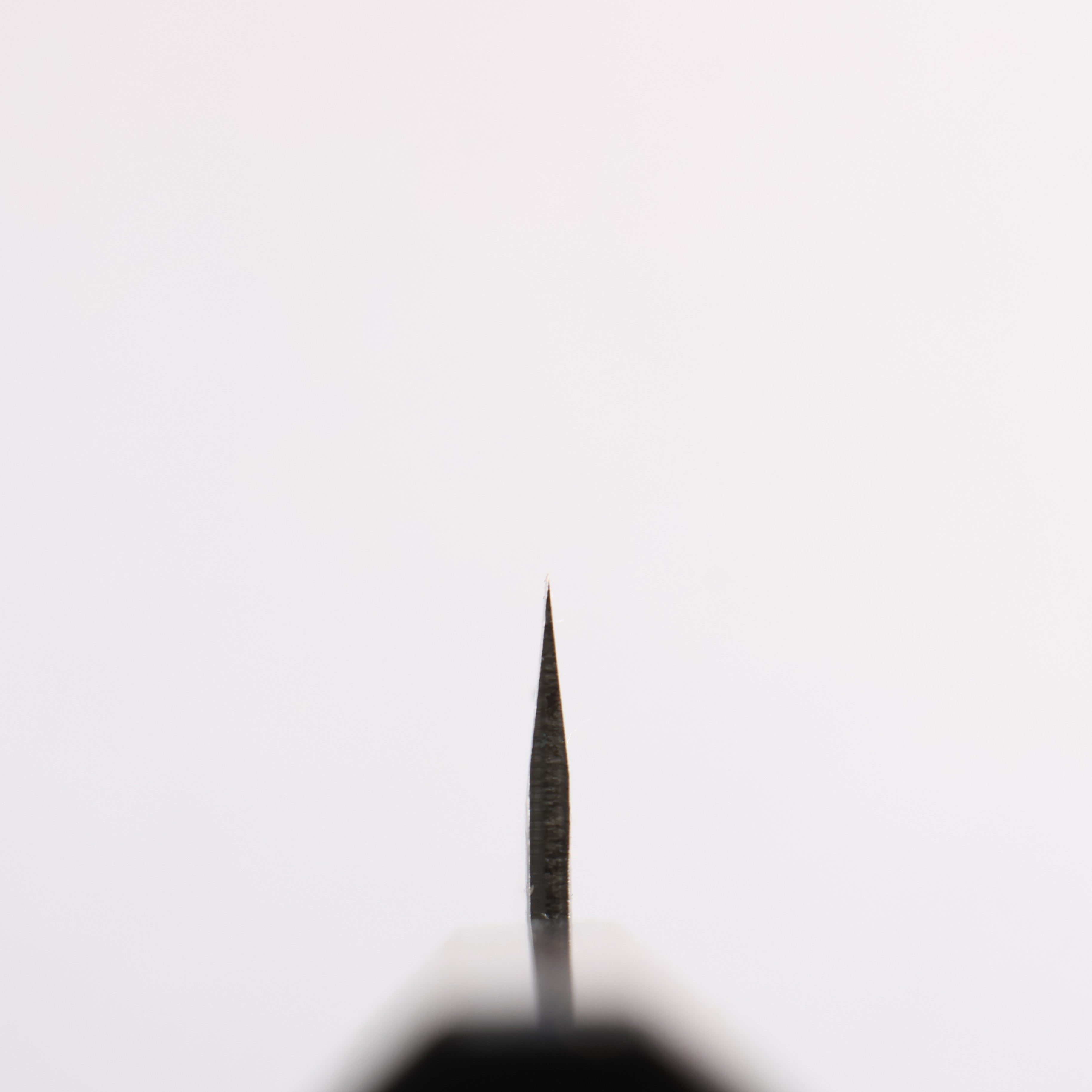 Seisuke Silver Steel No.3 Hammered(Maru) Petty-Utility 135mm Shitan & Black Pakkawood Handle - Seisuke Knife