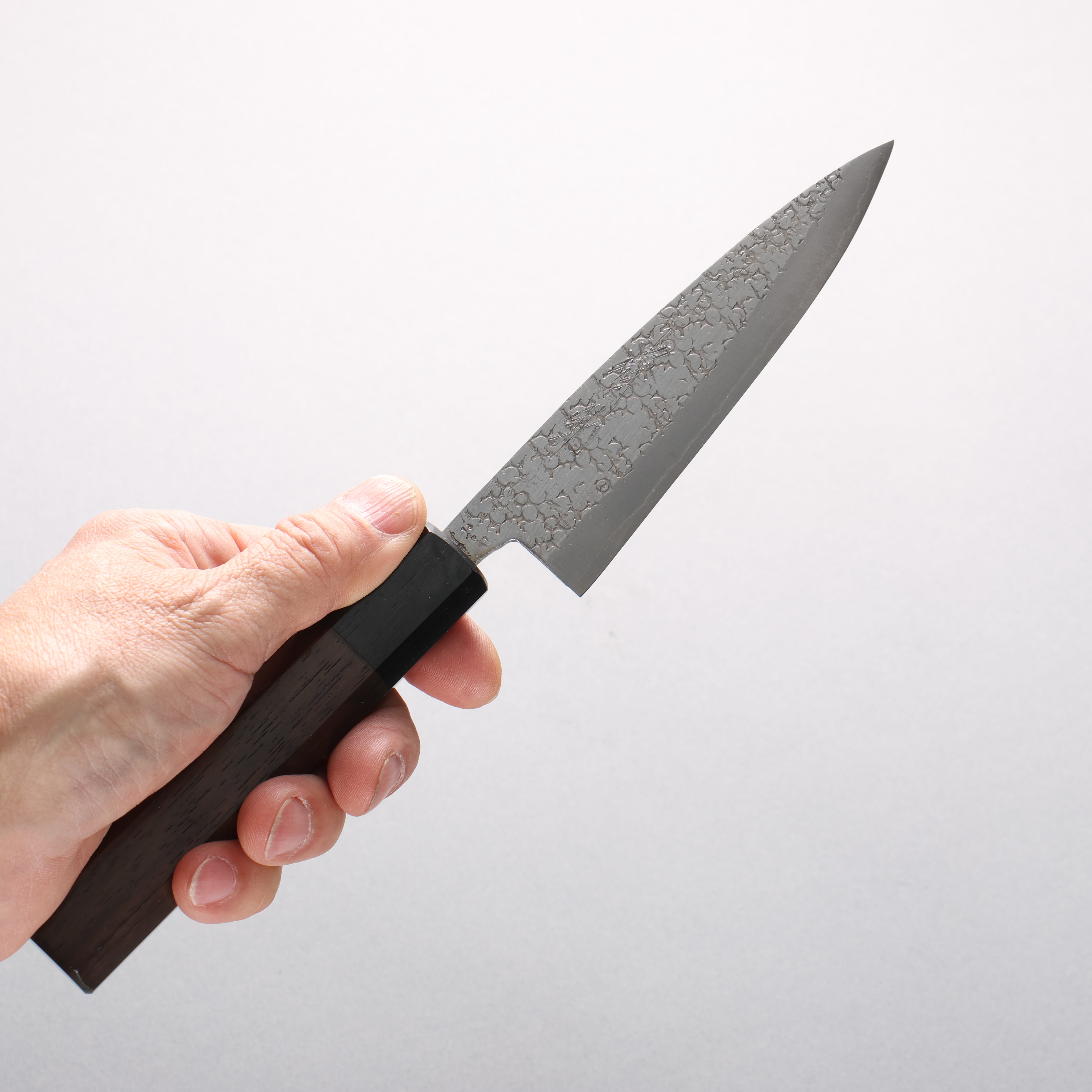 Seisuke Silver Steel No.3 Maru Hammered Petty-Utility 120mm Shitan & Black Pakkawood Handle - Seisuke Knife