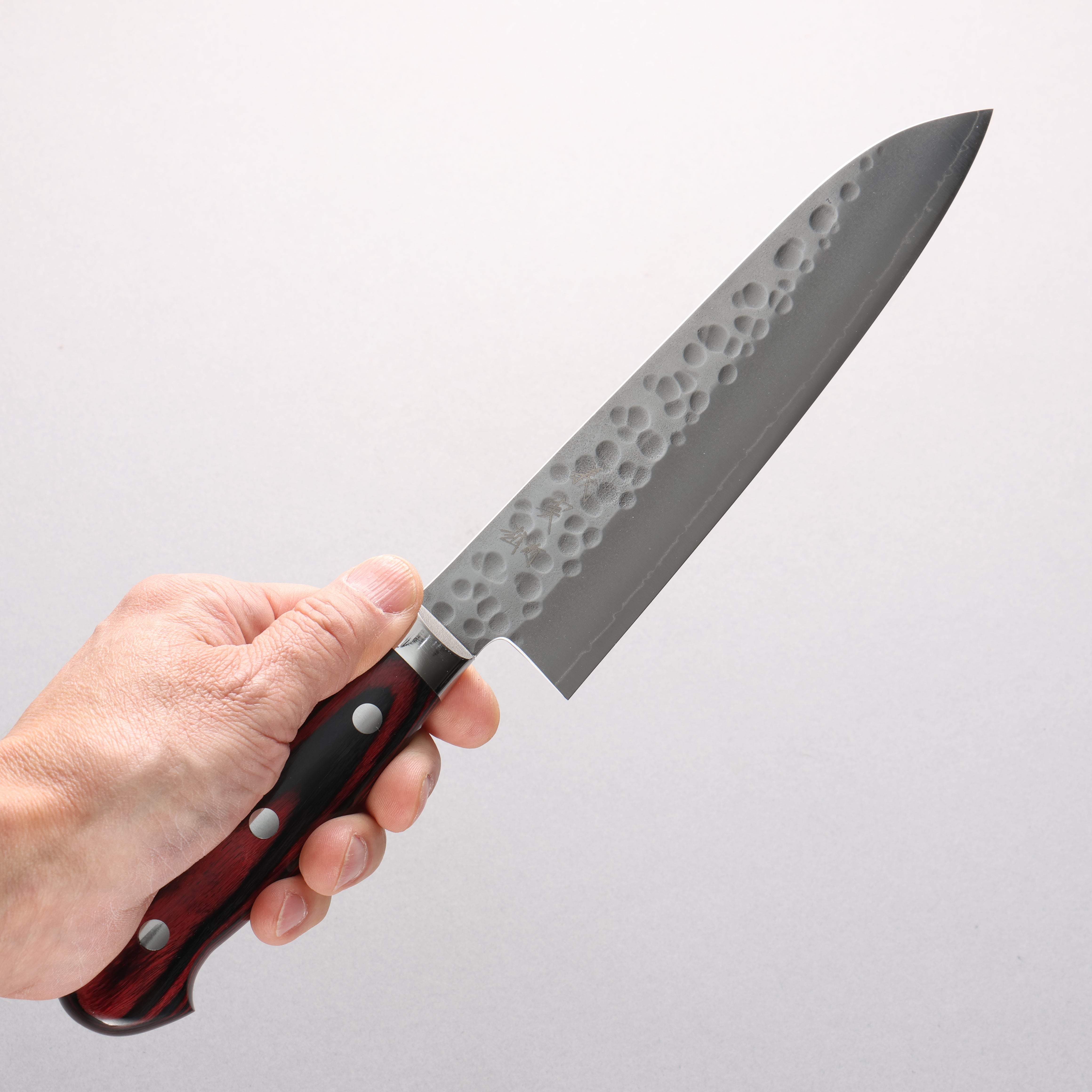 Yoshimi Kato SG2 Maru Hammered Gyuto 180mm Red Pakkawood Handle - Seisuke Knife