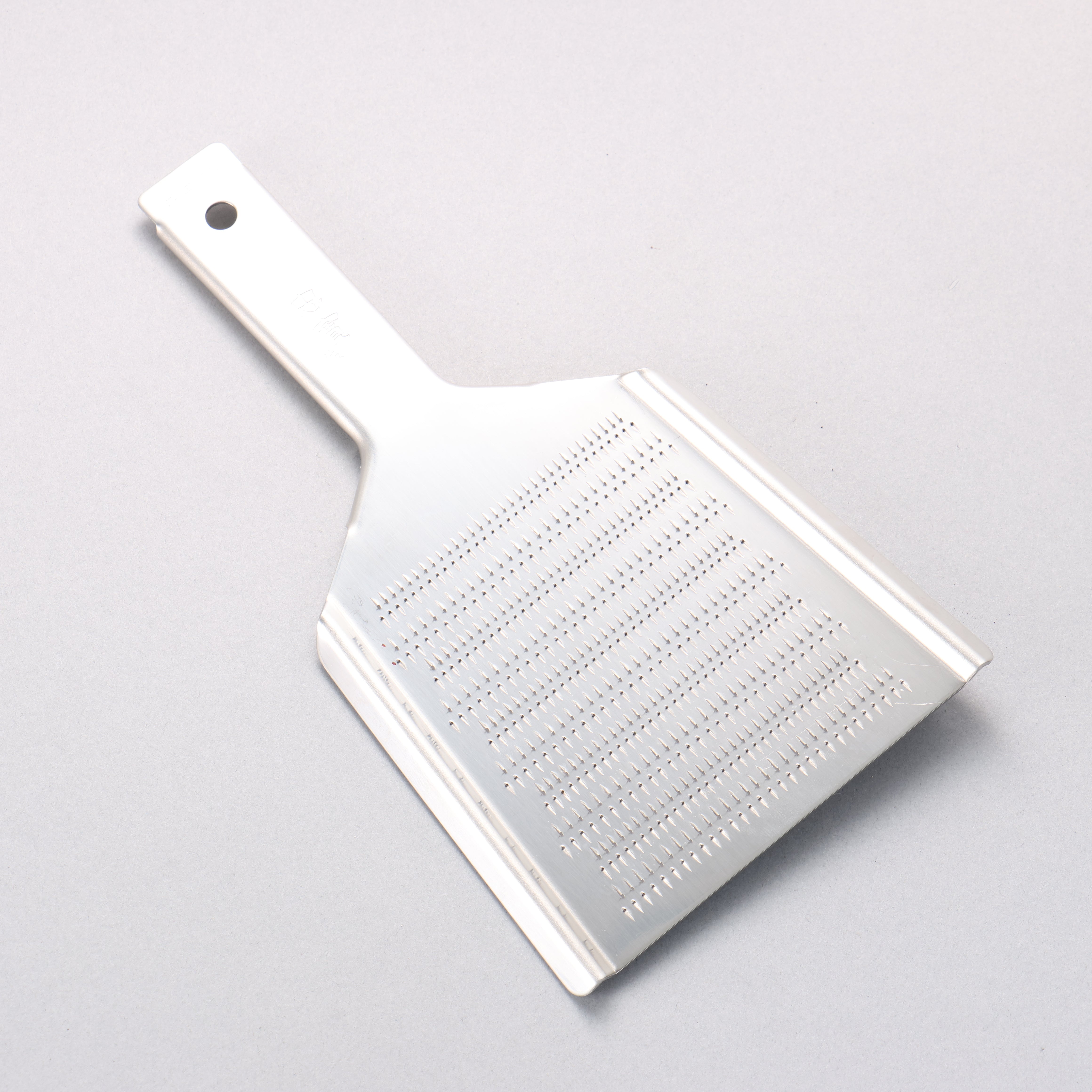 shigeruです。 Oroshigane Grater & Brush