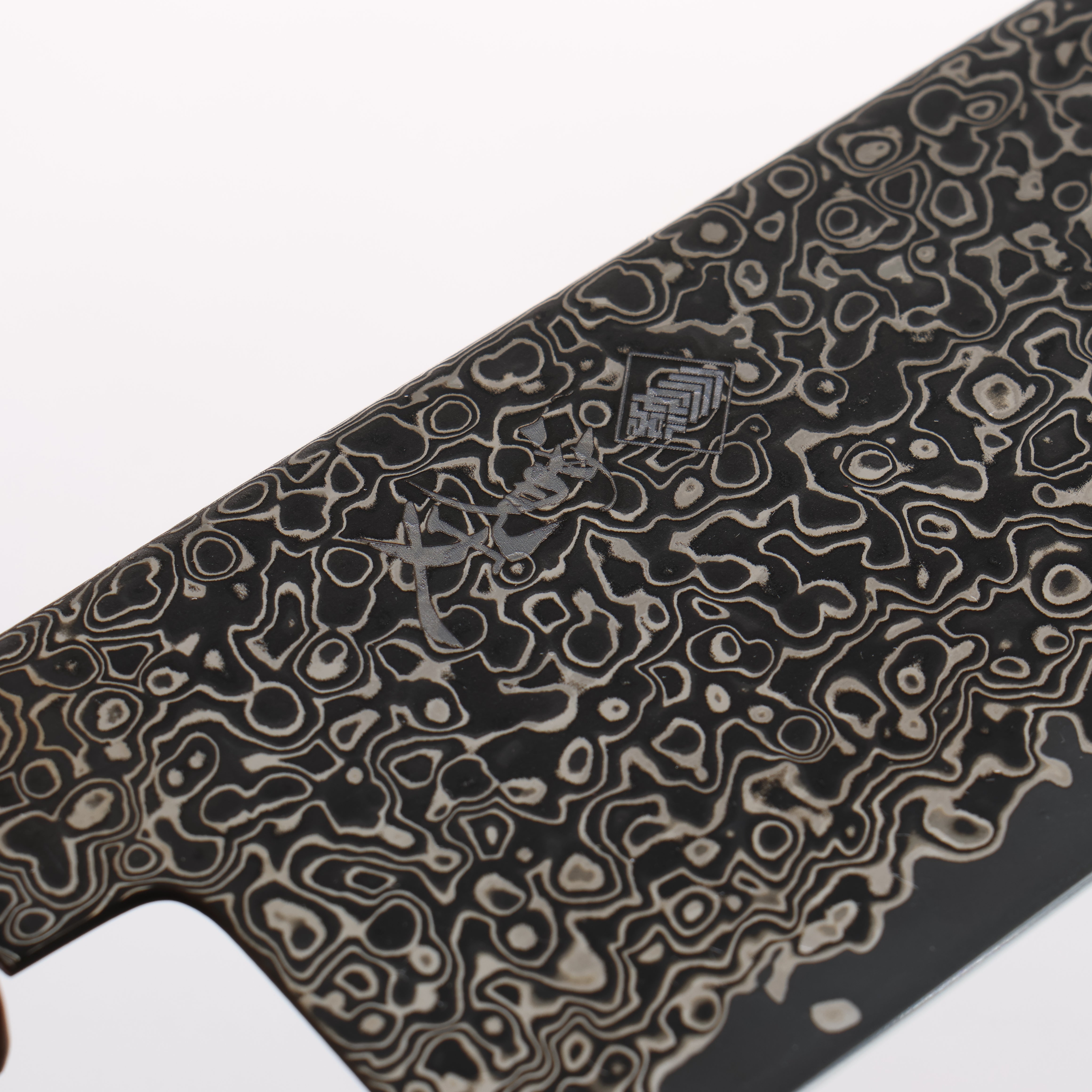 Kanjyo SG2 Black Damascus Kiritsuke Santoku 180mm Brown Stabilized Wood & Silver Rings Handle - Seisuke Knife