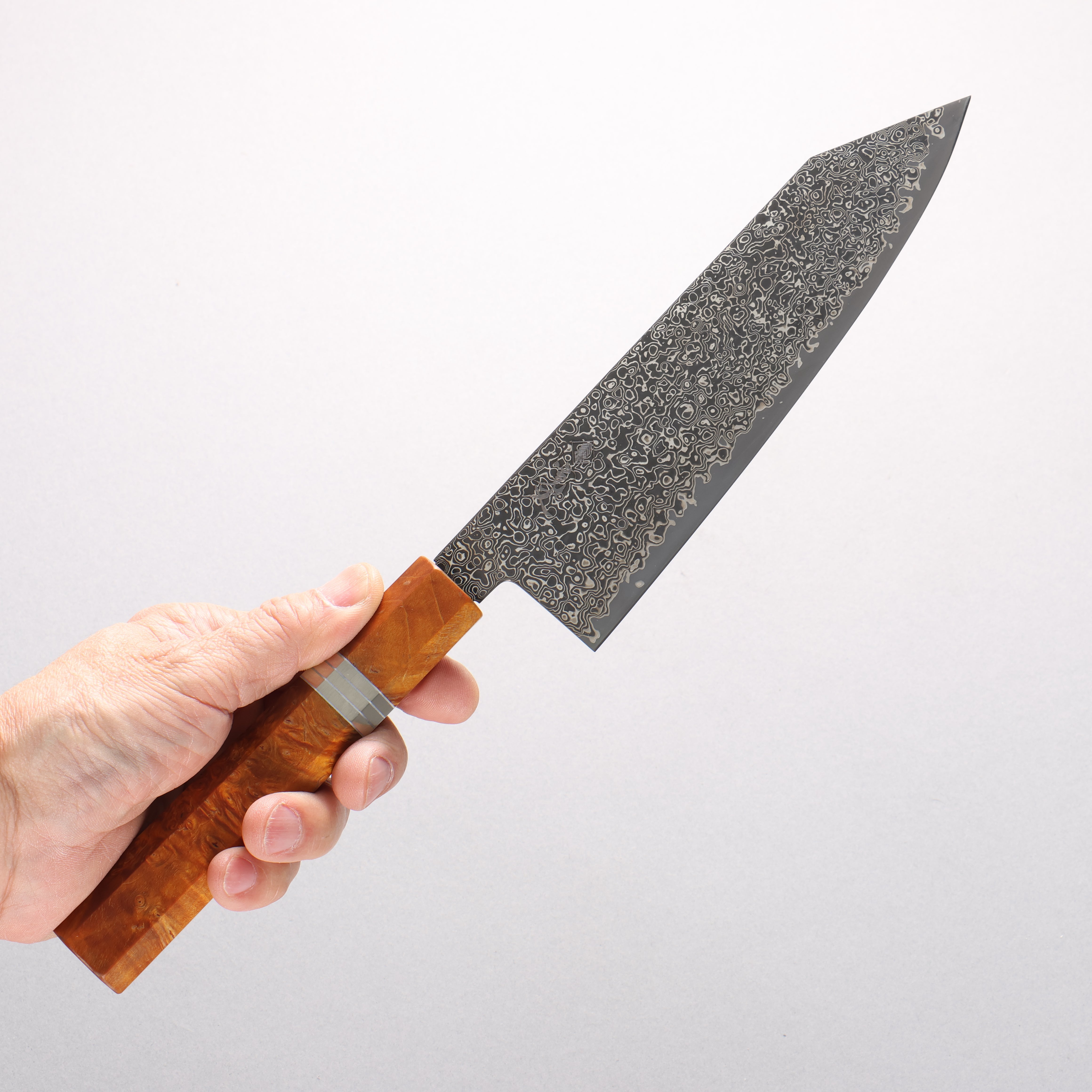 Kanjyo SG2 Black Damascus Kiritsuke Santoku 180mm Brown Stabilized Wood & Silver Rings Handle - Seisuke Knife