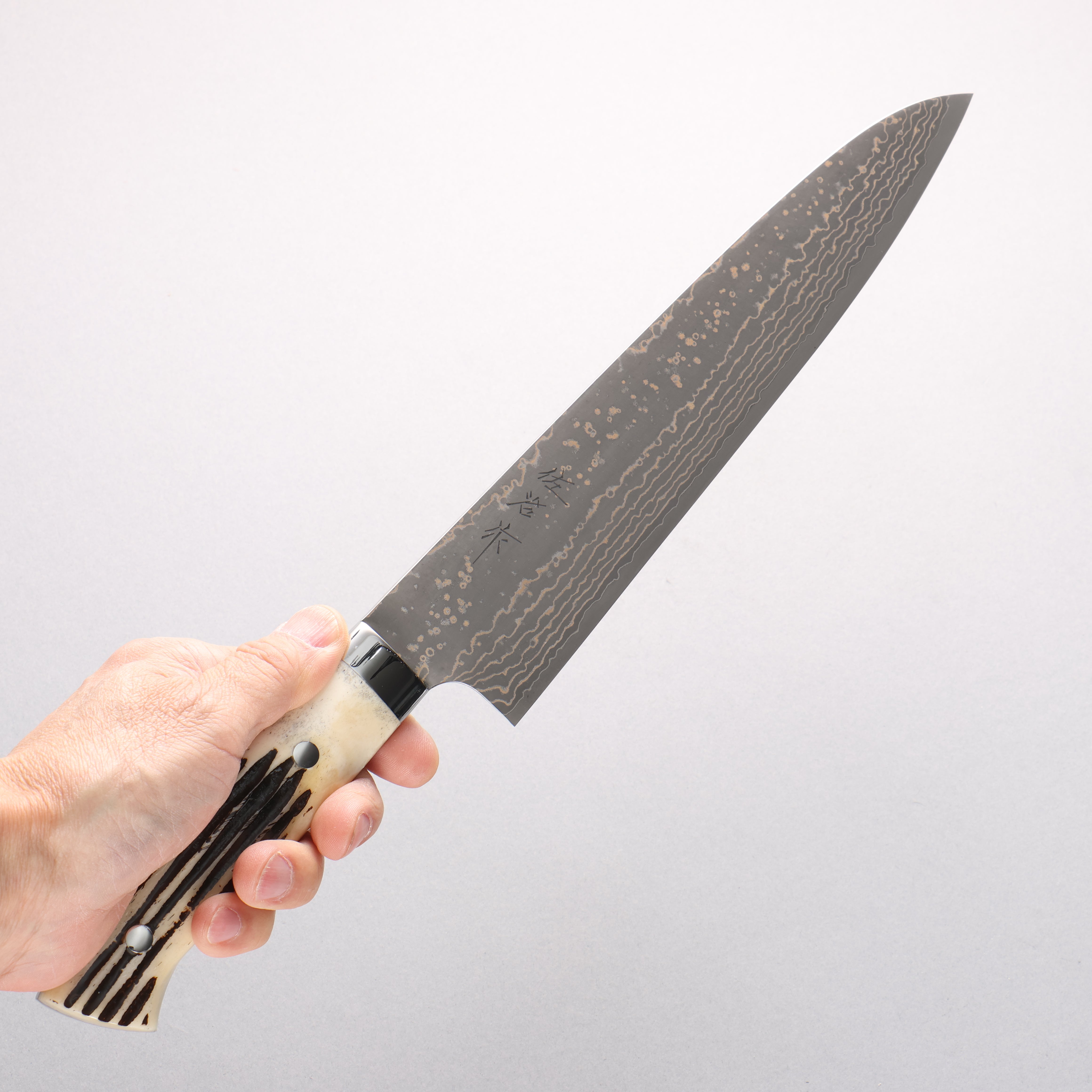 Takeshi Saji VG10w Damascus Gold Colored Gyuto 240mm White Deer Horn Handle - Seisuke Knife