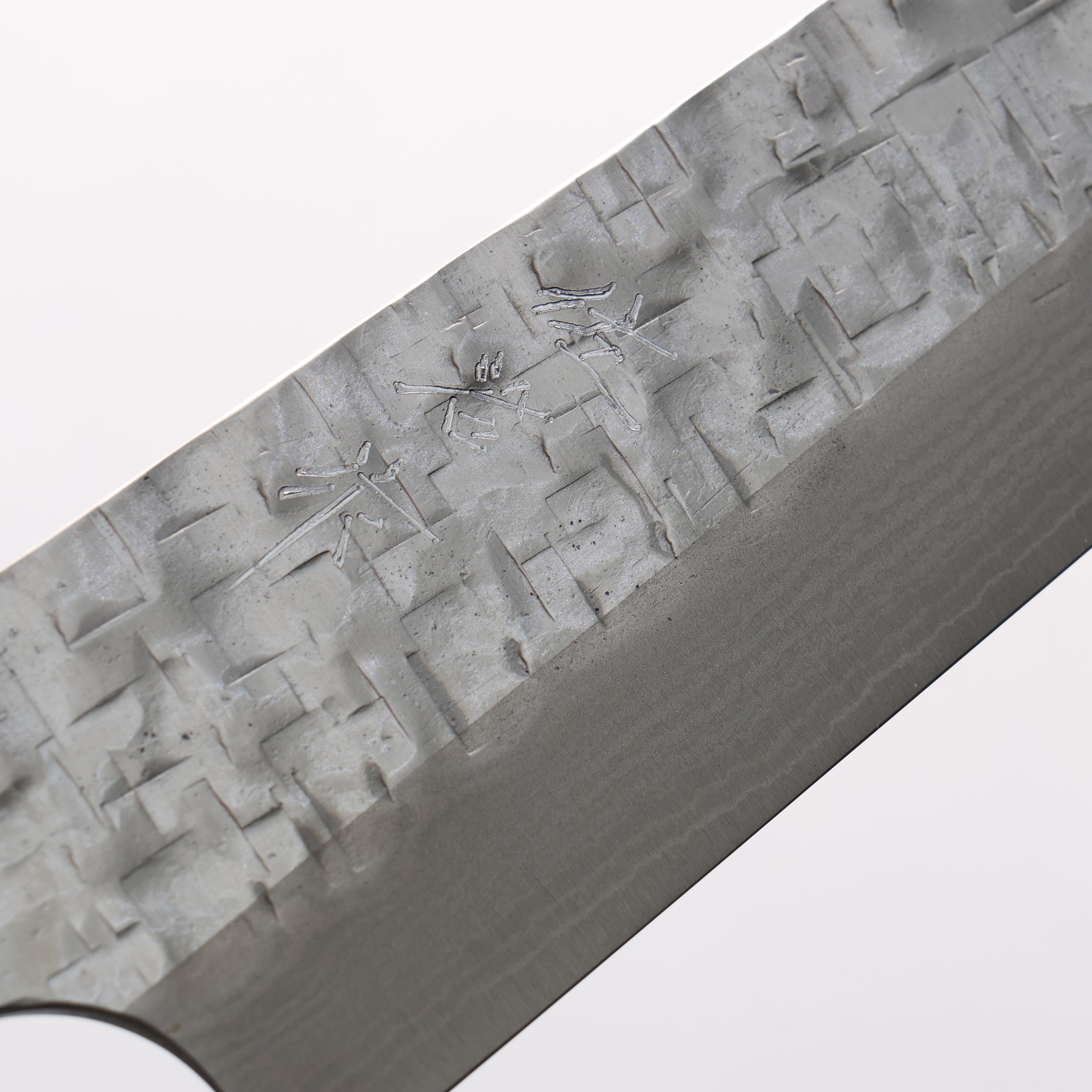 Takeshi Saji SRS13 Hammered Damascus Cross Kiritsuke Sujihiki 240mm Brown Deer Horn Handle - Seisuke Knife