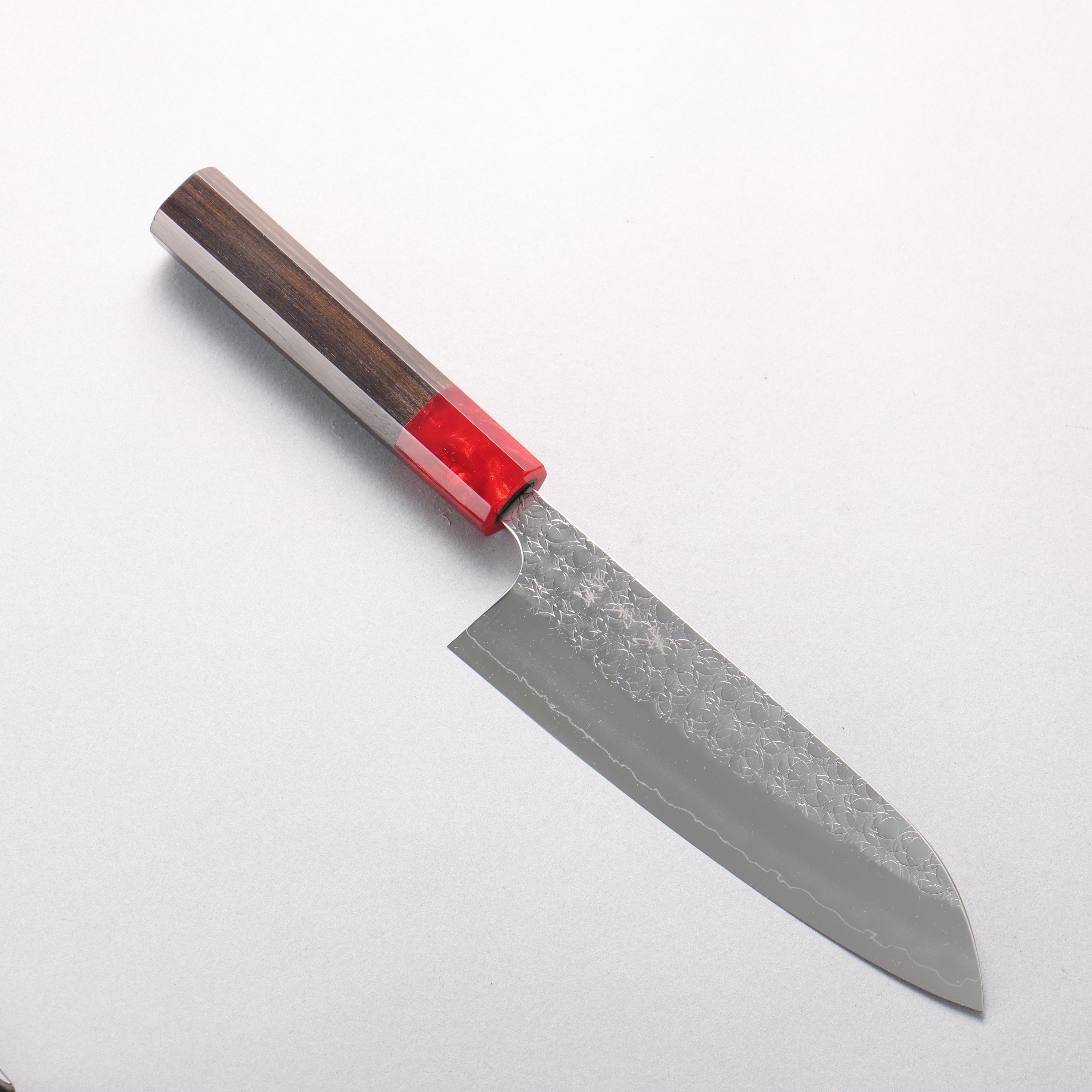 Yoshimi Kato Minamo SG2 Hammered Santoku 170mm Ebony Wood & Red Resin Handle - Seisuke Knife