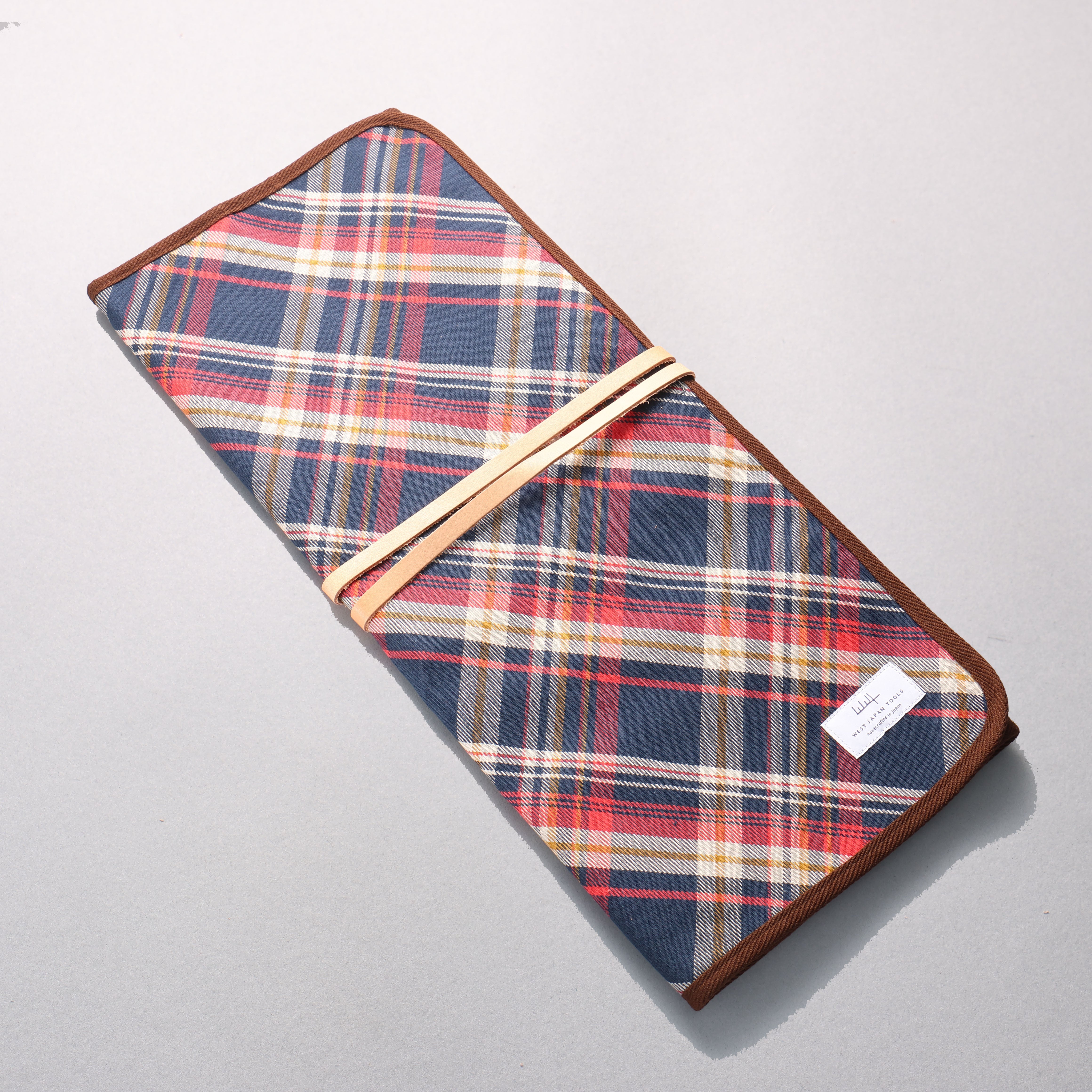 West Japan Tools 6 Pocket Knife Roll (Plaid) - Seisuke Knife