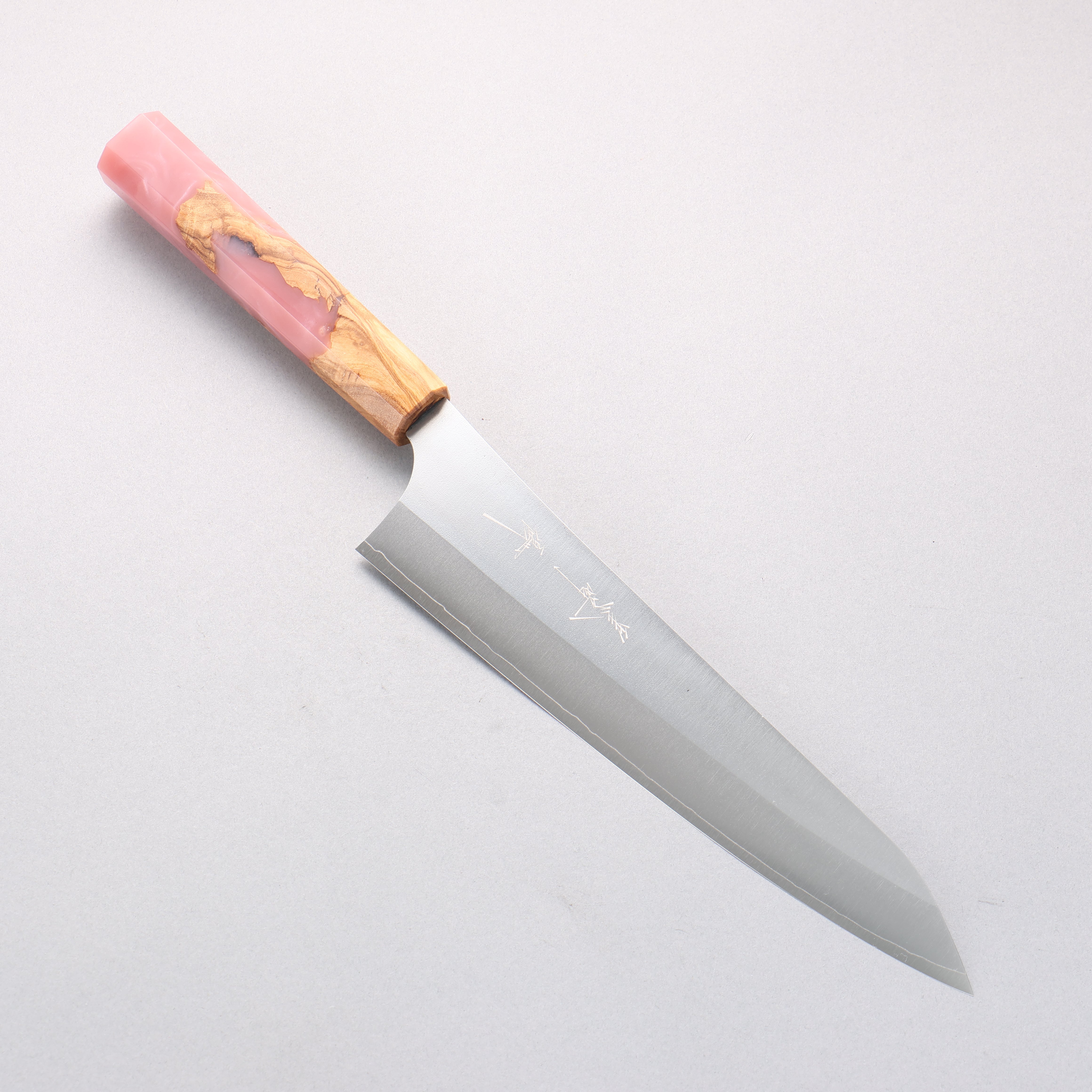 Yu Kurosaki New Gekko VG-XEOS Gyuto 210mm Olive Tree and Pink Resin Handle - Seisuke Knife