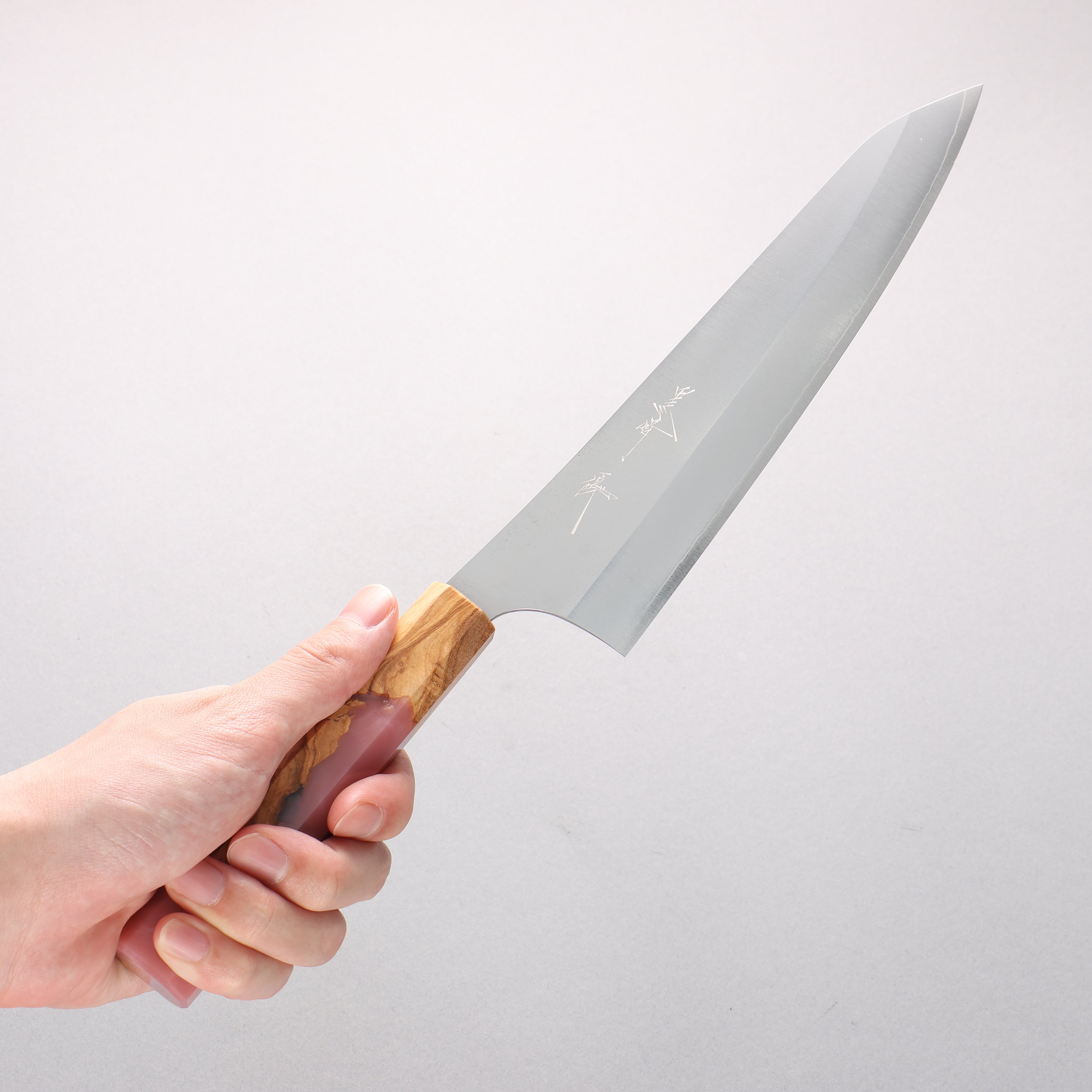 Yu Kurosaki New Gekko VG-XEOS Gyuto 210mm Olive Tree and Pink Resin Handle - Seisuke Knife