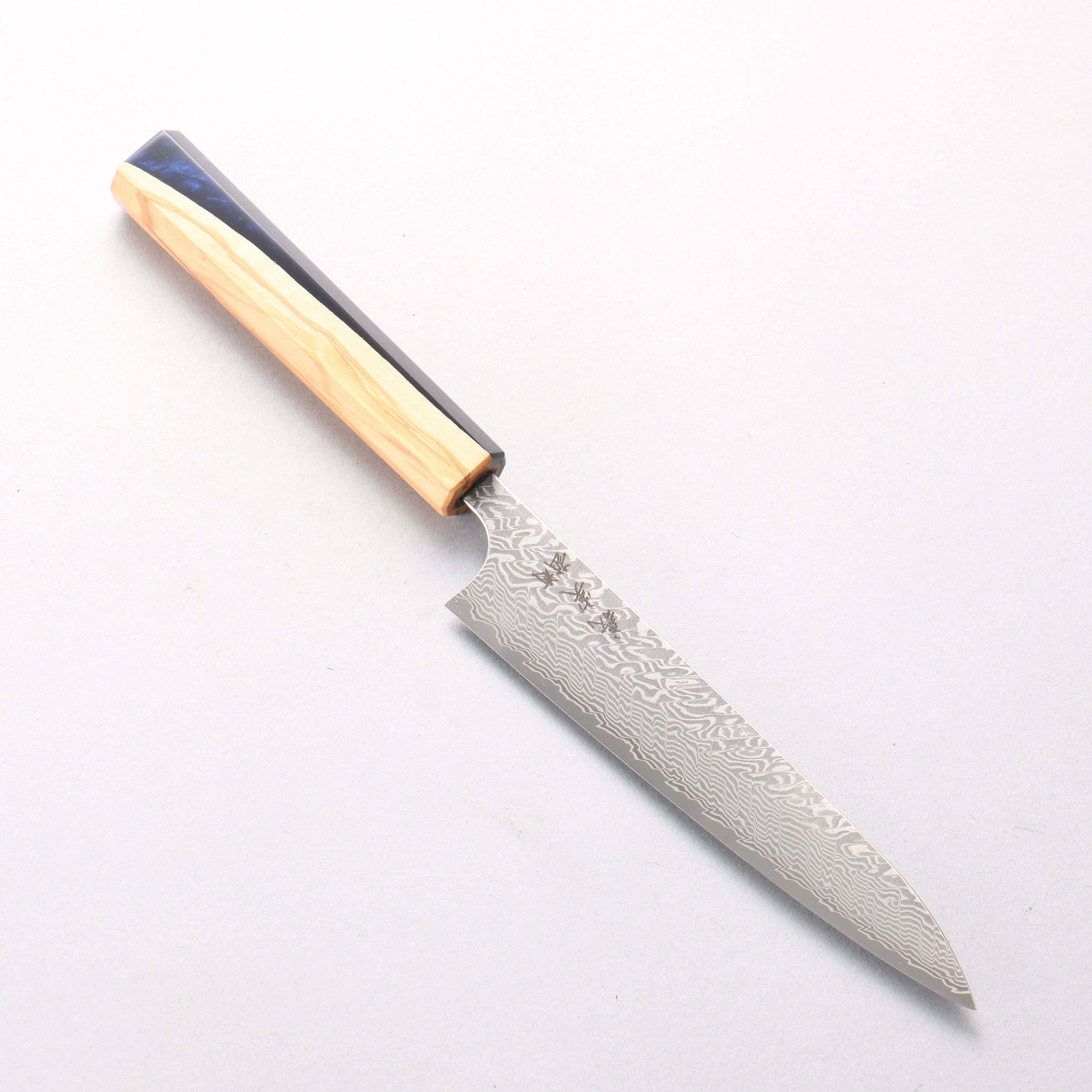 Yoshimi Kato SG2 Black Damascus Petty-Utility 150mm Olive Wood & Blue Resin Handle - Seisuke Knife