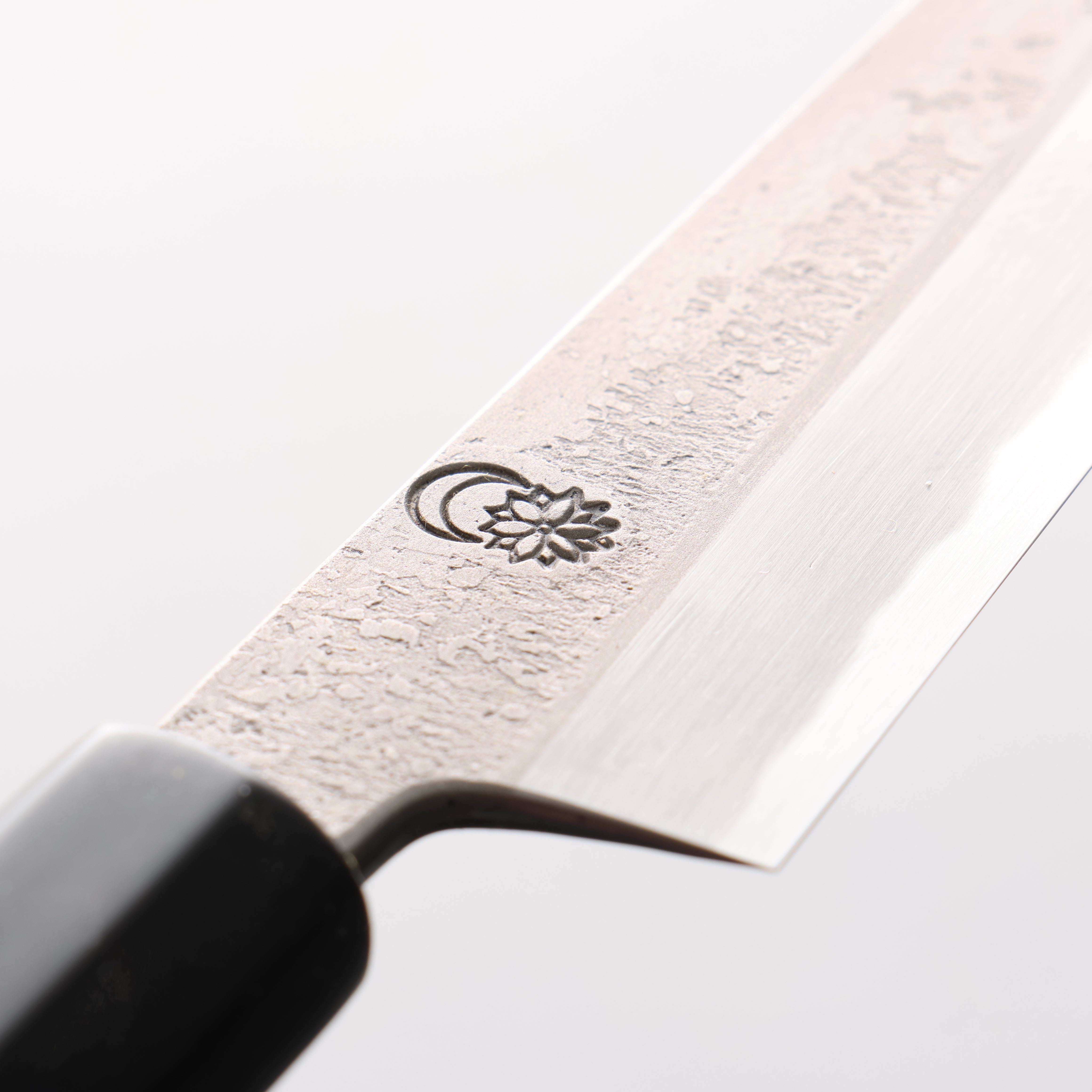 Kikuzuki White Steel No.2 Nashiji Petty-Utility 150mm Magnolia Handle - Seisuke Knife