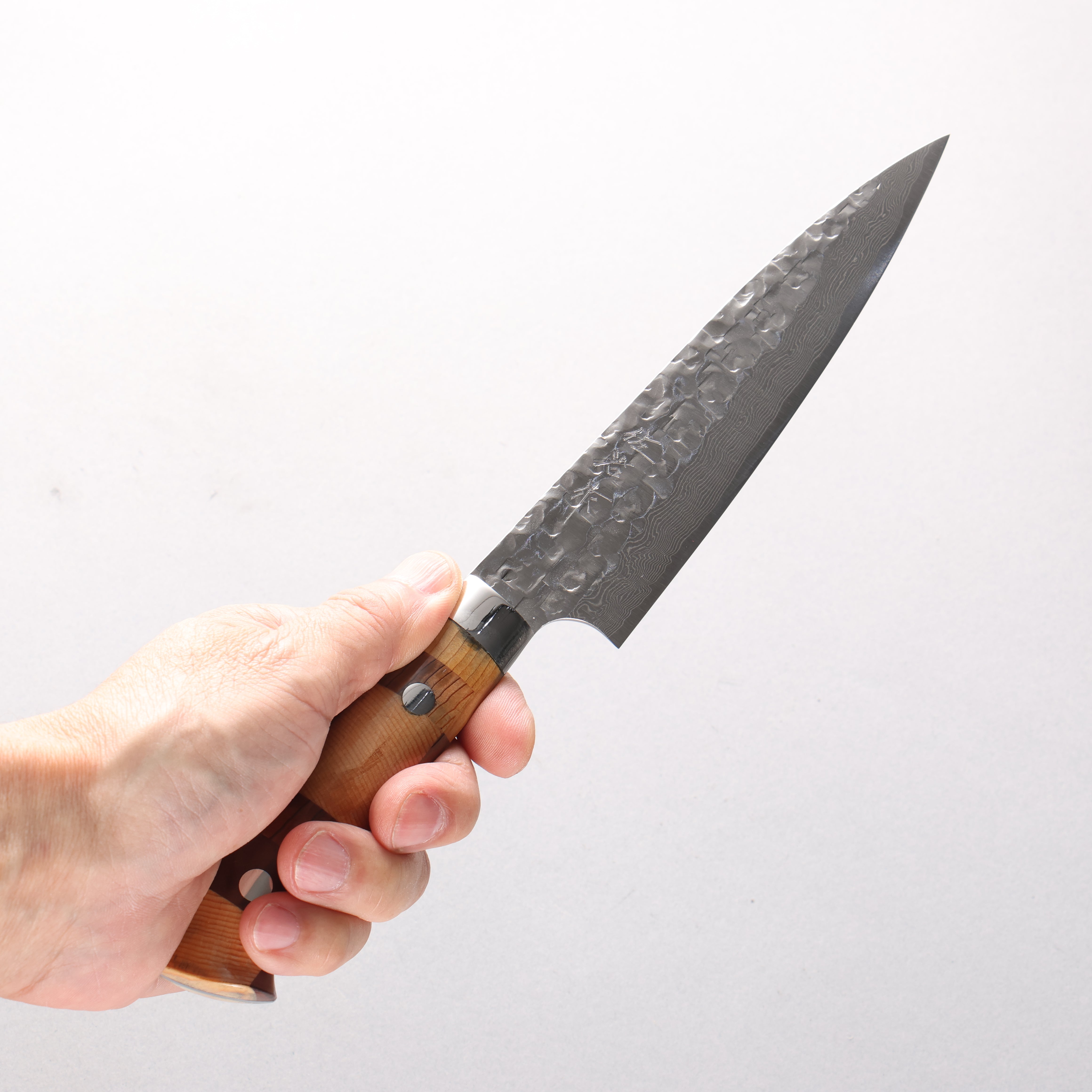 Takeshi Saji VG10 Hammered Damascus Cross Petty-Utility 150mm Kumiko (Wood Mosaic) Handle - Seisuke Knife