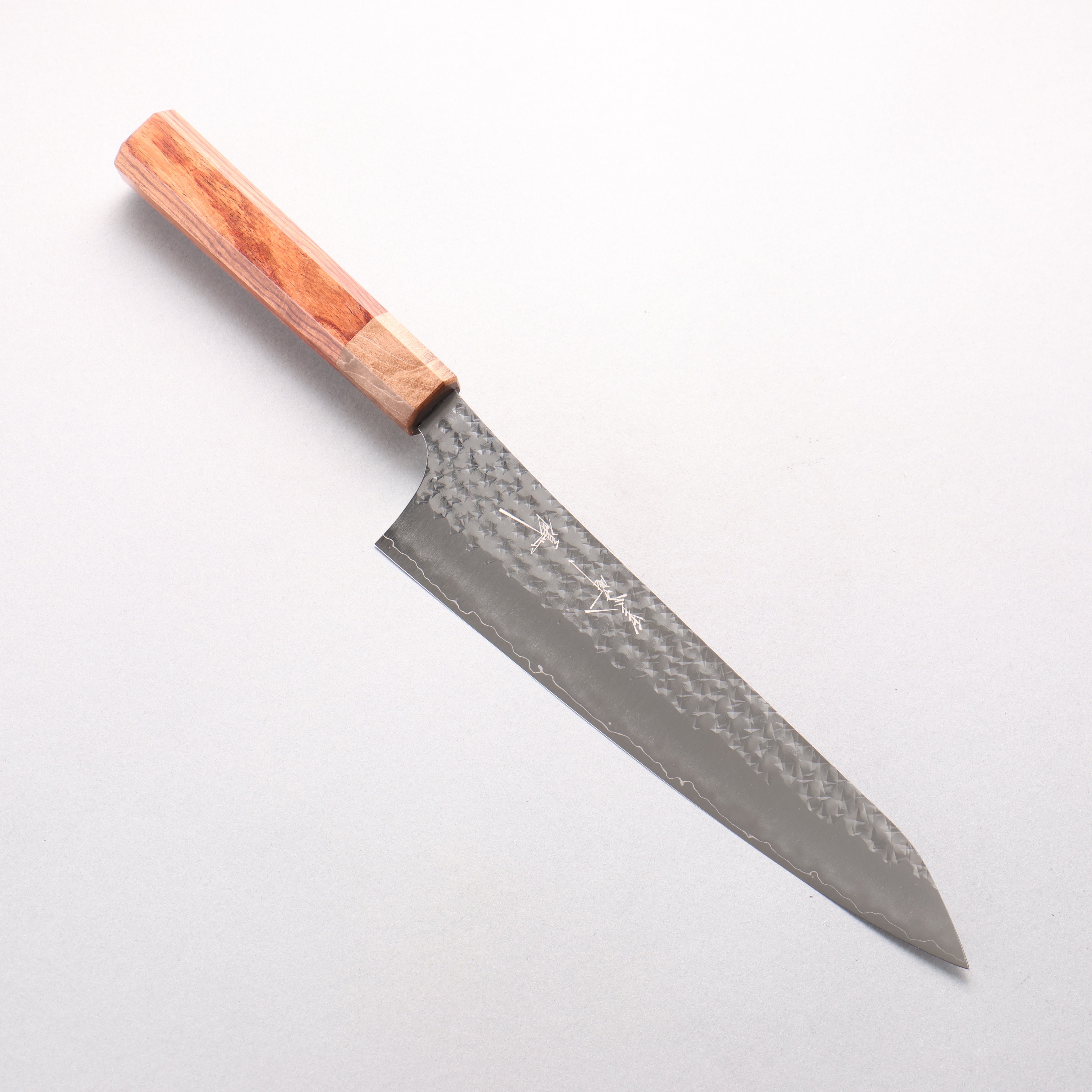 Yu Kurosaki Senko Ei SG2 Hammered Gyuto 210mm Rosewood (ferrule: Maple) Handle Txispa - Seisuke Knife
