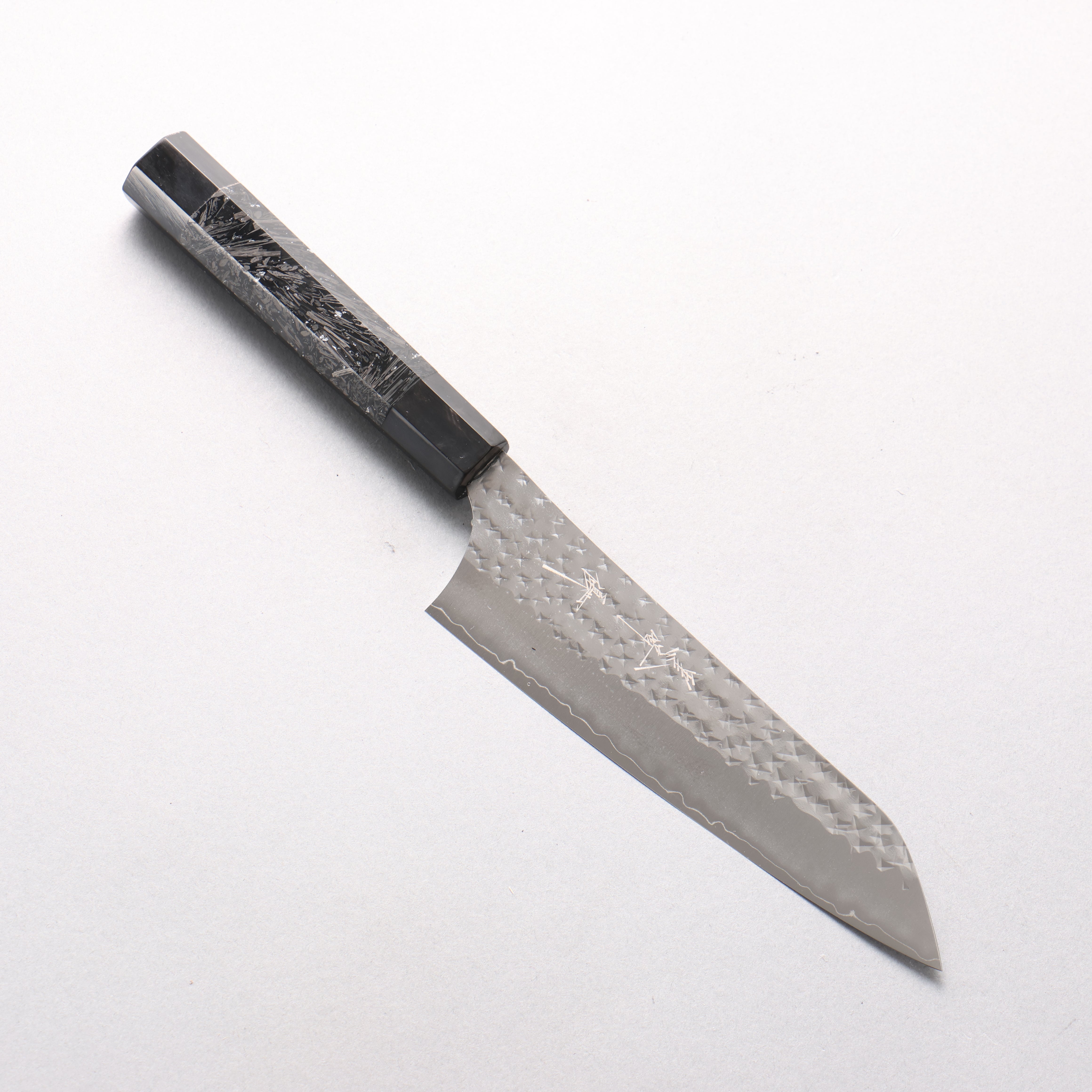 [Ginza Only] Yu Kurosaki Senko Ei SG2 Hammered Small Bunka 150mm Carbon Fiber with Silver Speckles (ferrule and end cap: Black Water Buffalo Horn) Handle - Seisuke Knife