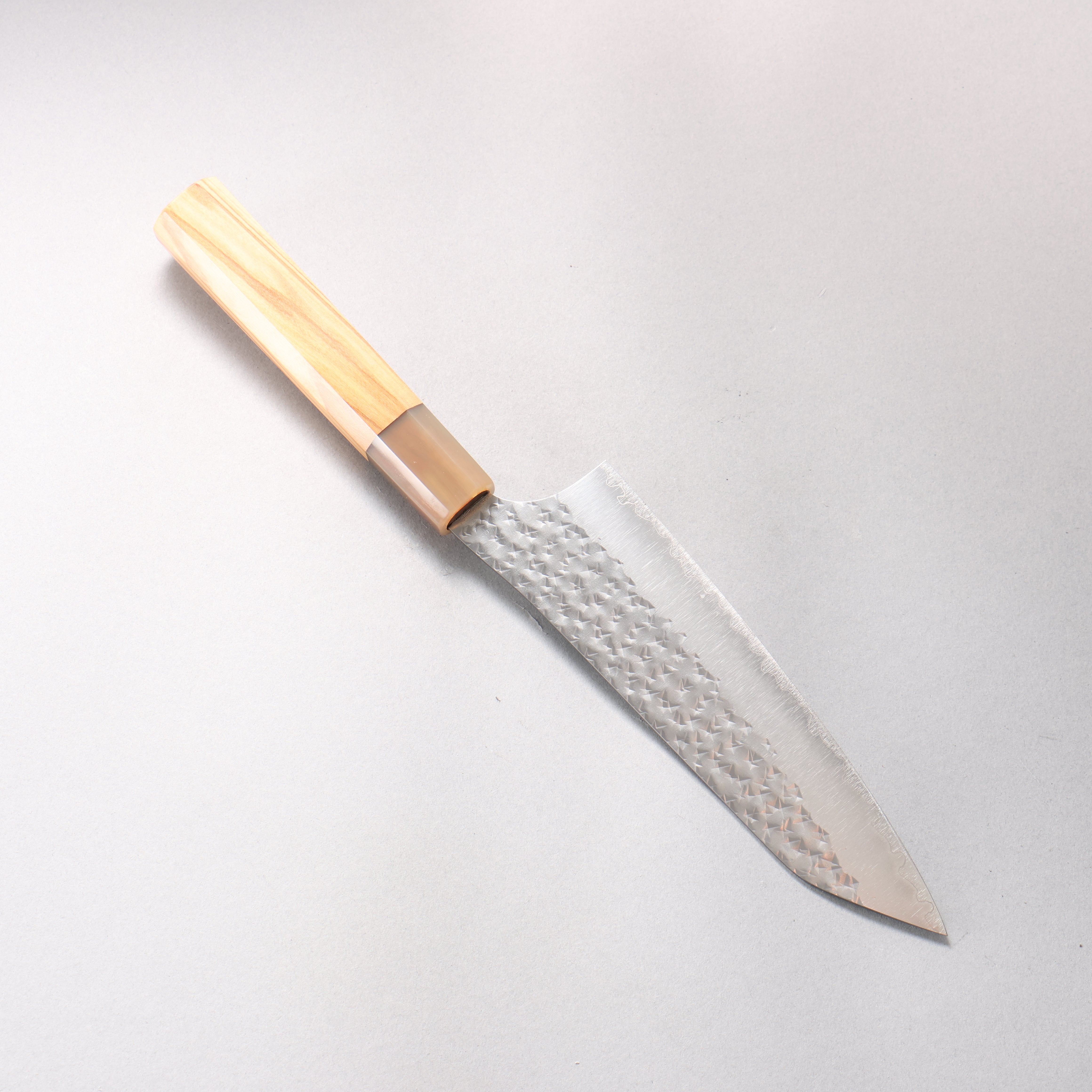 Yu Kurosaki Senko Ei SG2 Hammered Bunka 170mm Olive tree (ferrule: Water Buffalo Horn) Handle