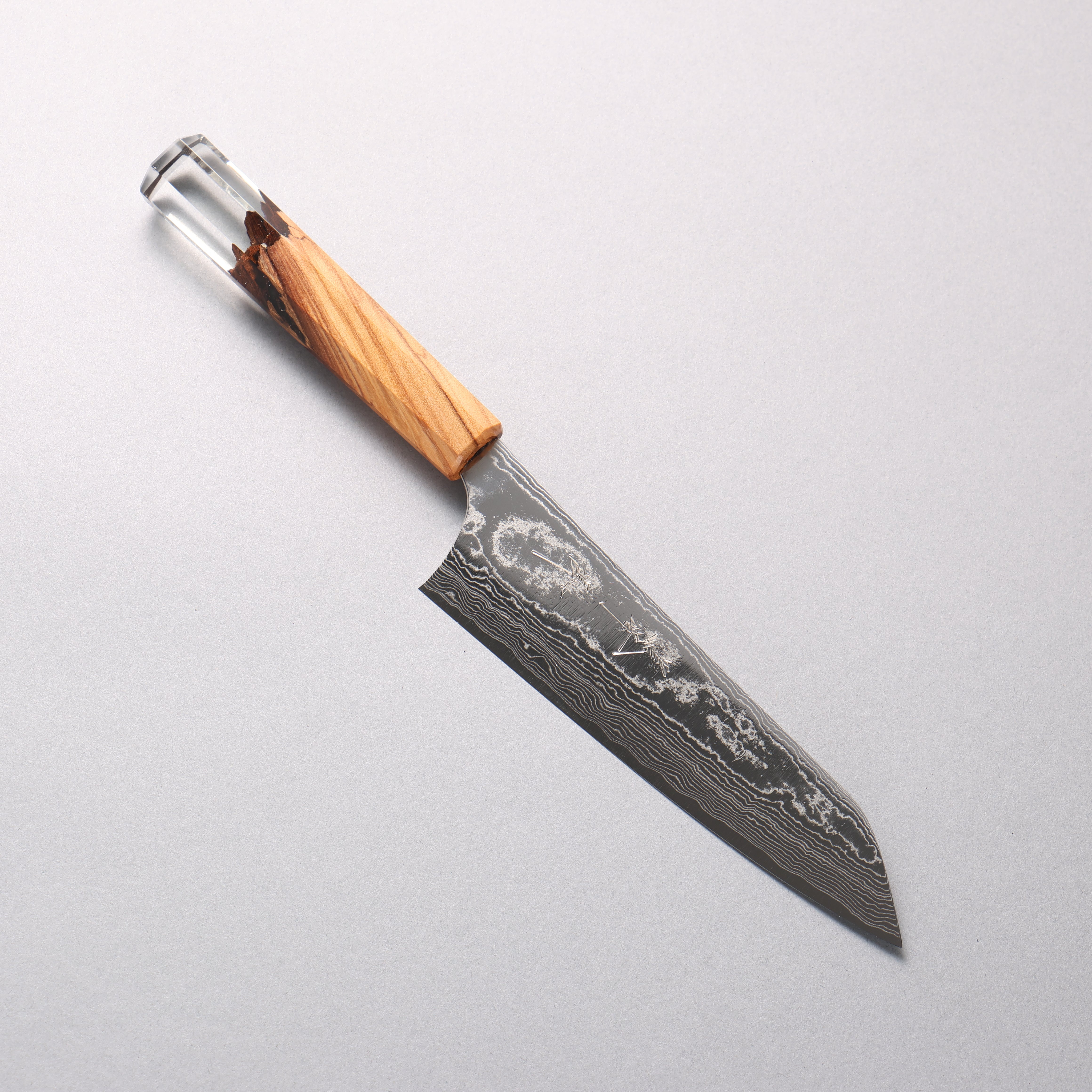 Yu Kurosaki Suiun SG2 Damascus Small Bunka 150mm Olive Tree and Clear Resin Handle