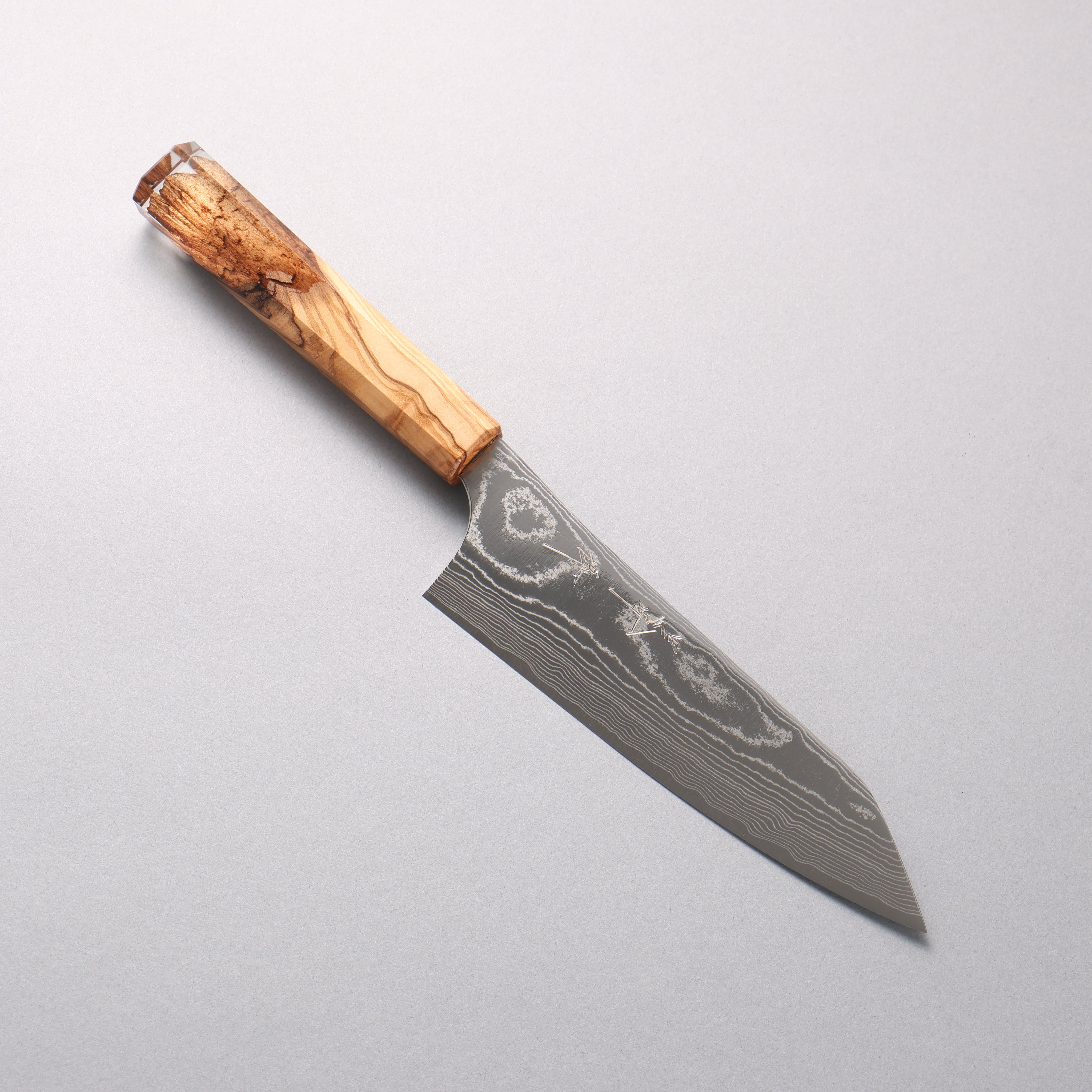 Yu Kurosaki Suiun SG2 Damascus Bunka 170mm Olive Tree and Clear Resin Handle