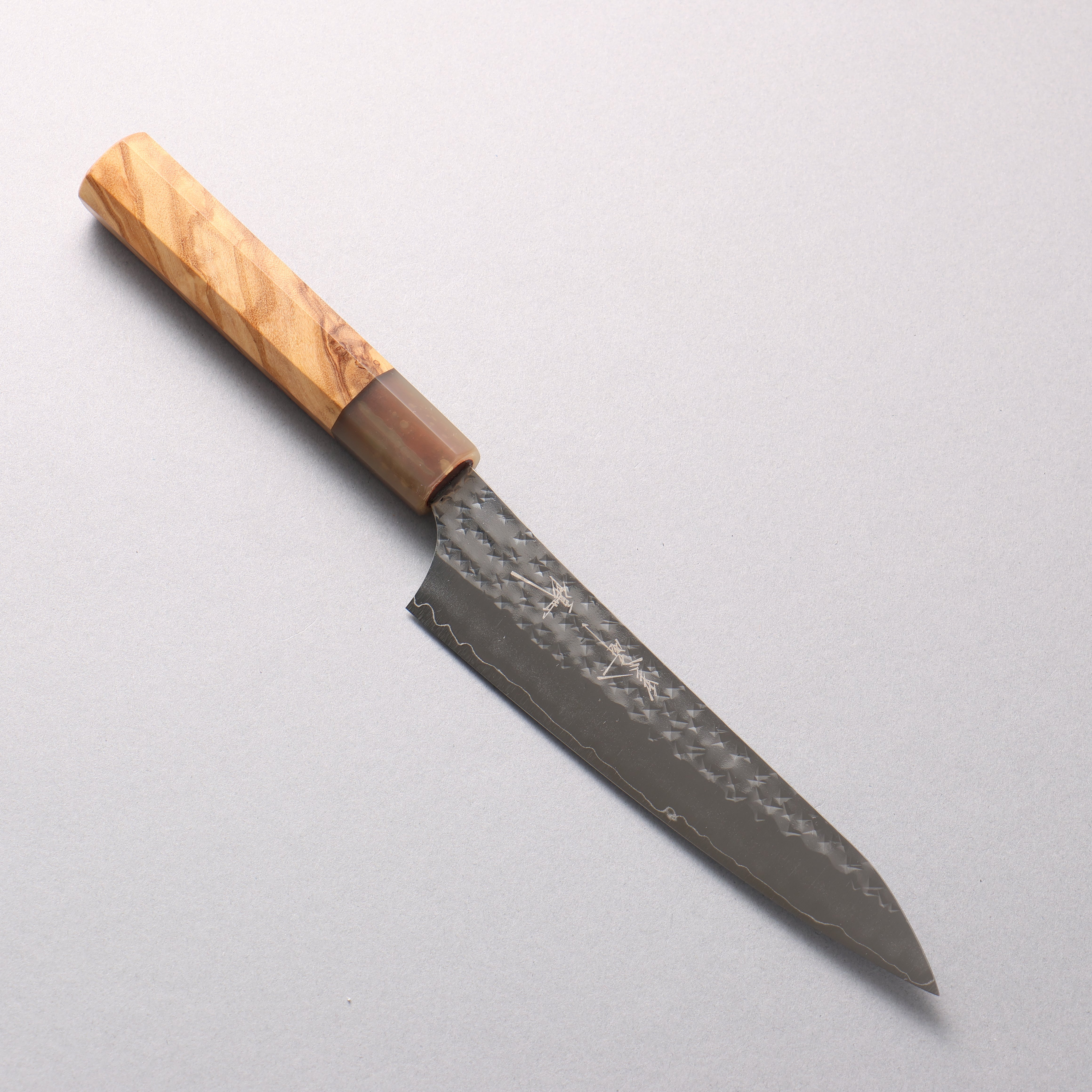 Yu Kurosaki Senko Ei SG2 Hammered Petty-Utility 150mm Olive tree (ferrule: Water Buffalo Horn) Handle