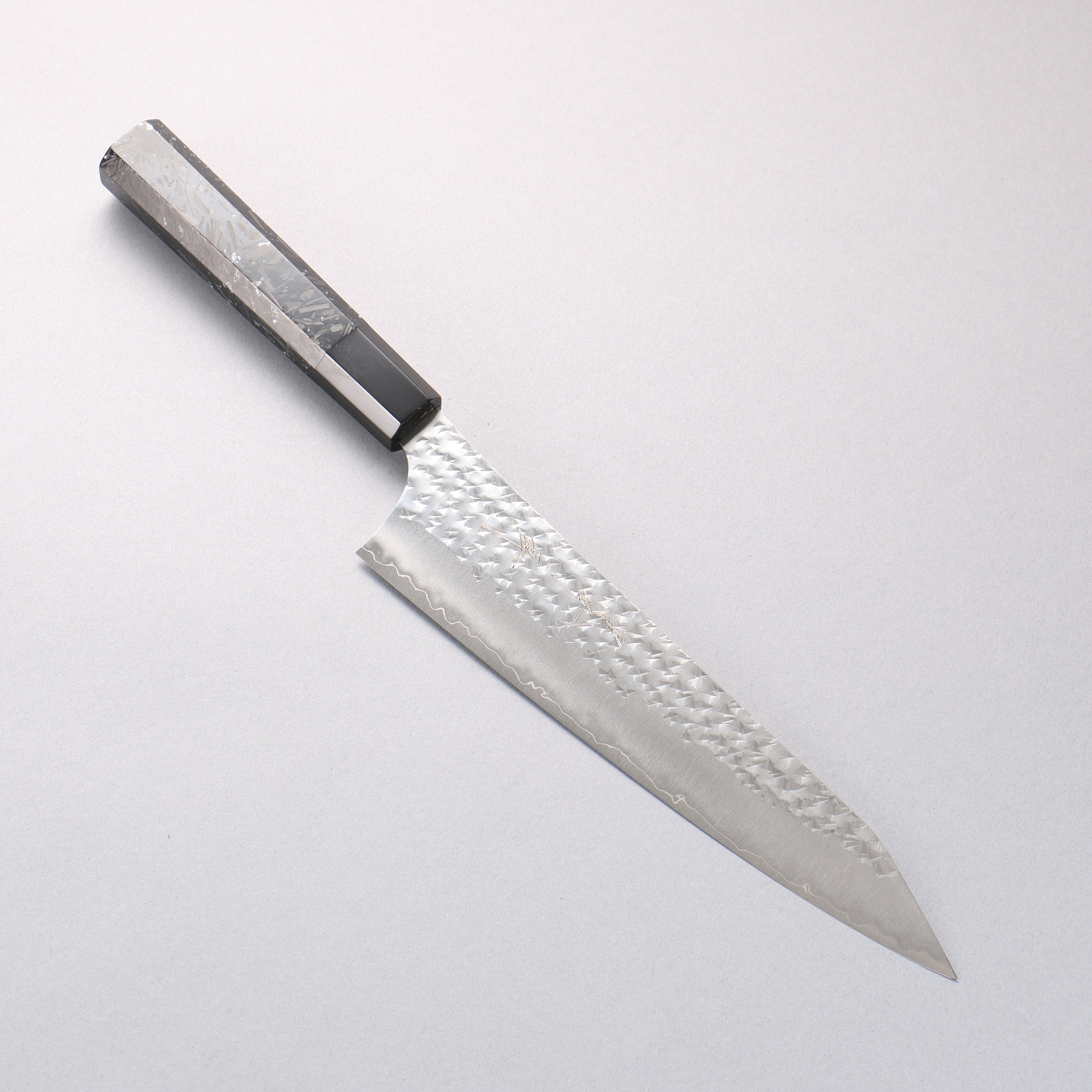 [Ginza Only] Yu Kurosaki Senko Ei SG2 Hammered Gyuto 210mm Carbon Fiber with Silver Speckles (ferrule: Black Water Buffalo Horn) Handle