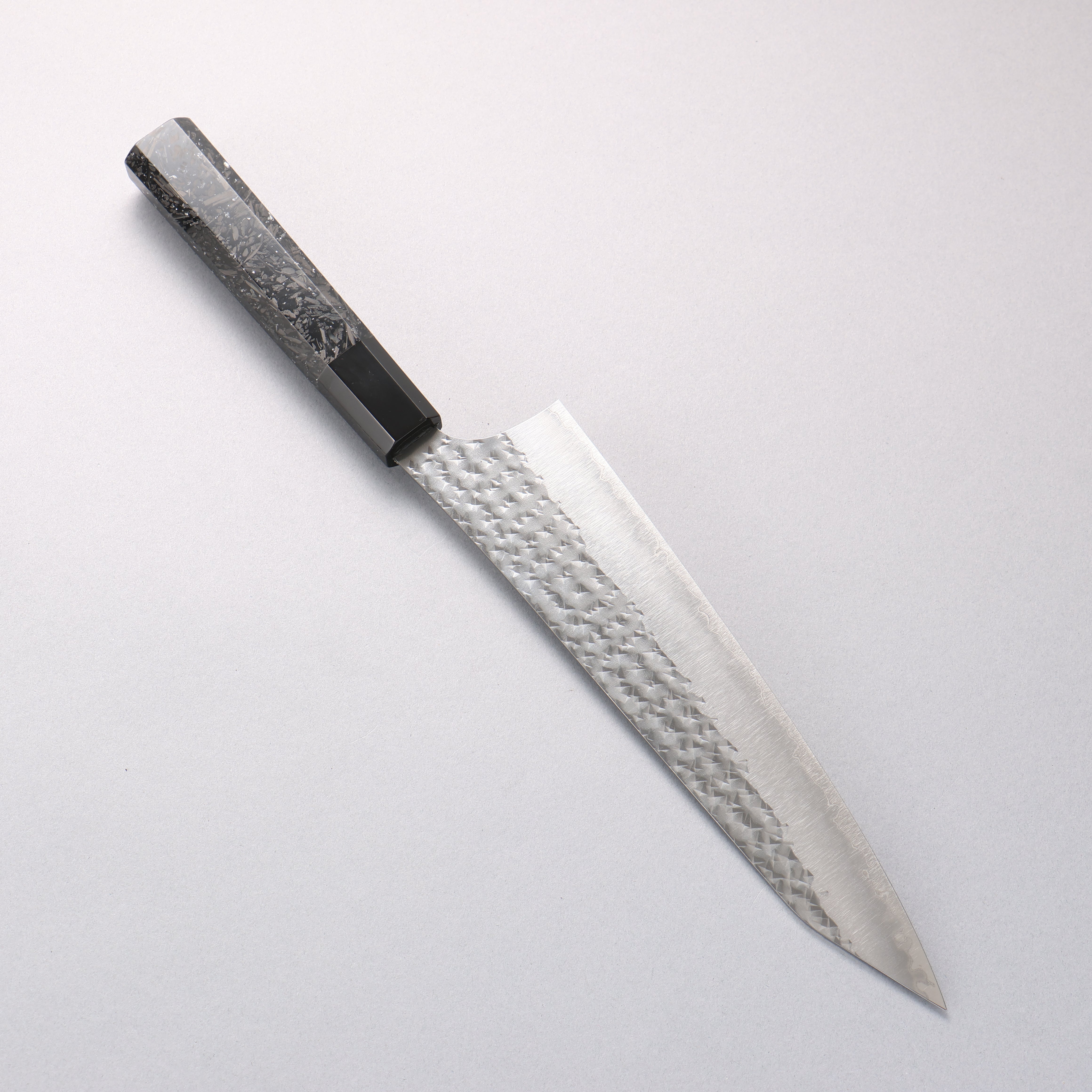 [Ginza Only] Yu Kurosaki Senko Ei SG2 Hammered Gyuto 210mm Carbon Fiber with Silver Speckles (ferrule: Black Water Buffalo Horn) Handle