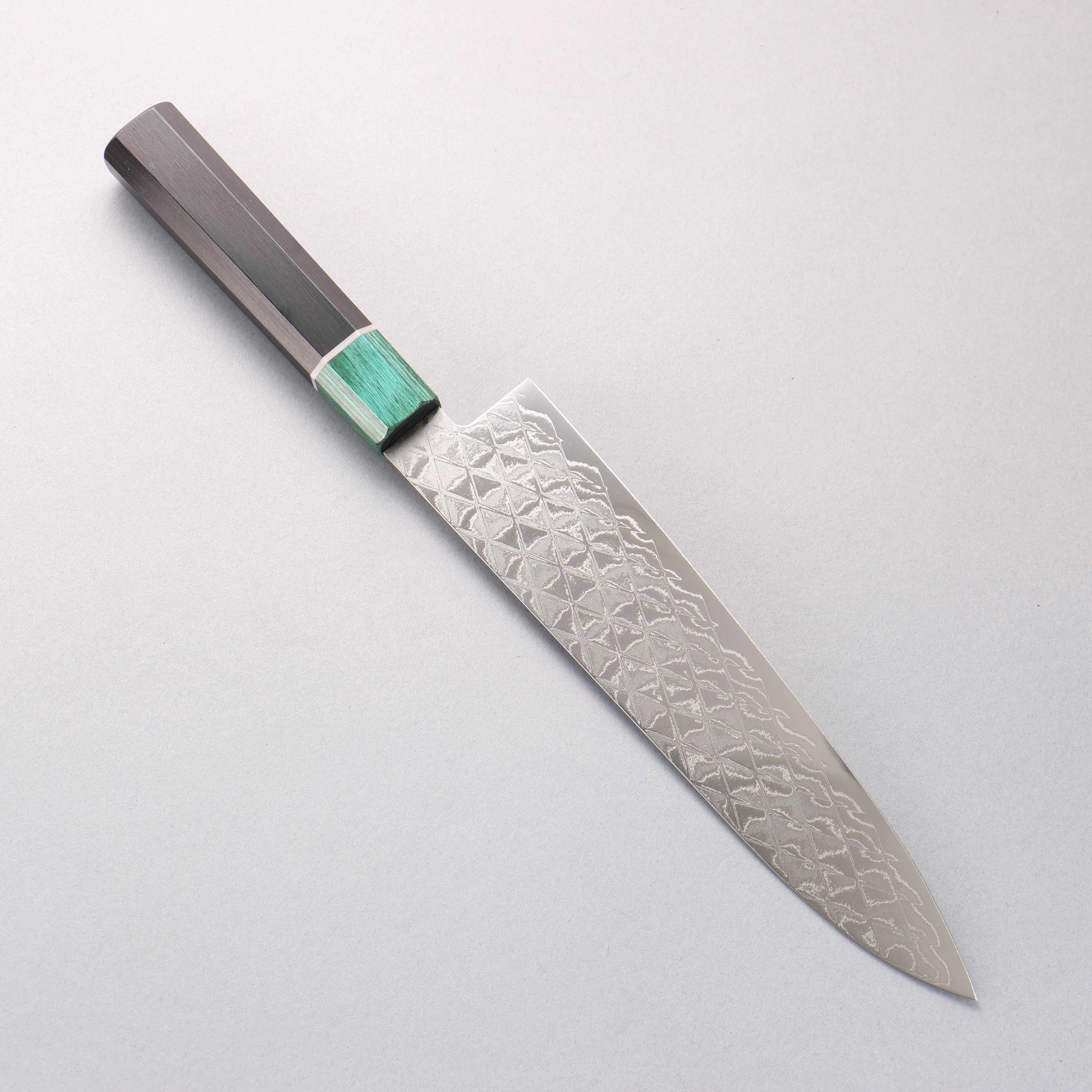 Seisuke AUS10 Mirror Crossed Gyuto 210mm Black Pakka wood(ferrule: Green Pakka wood) Handle