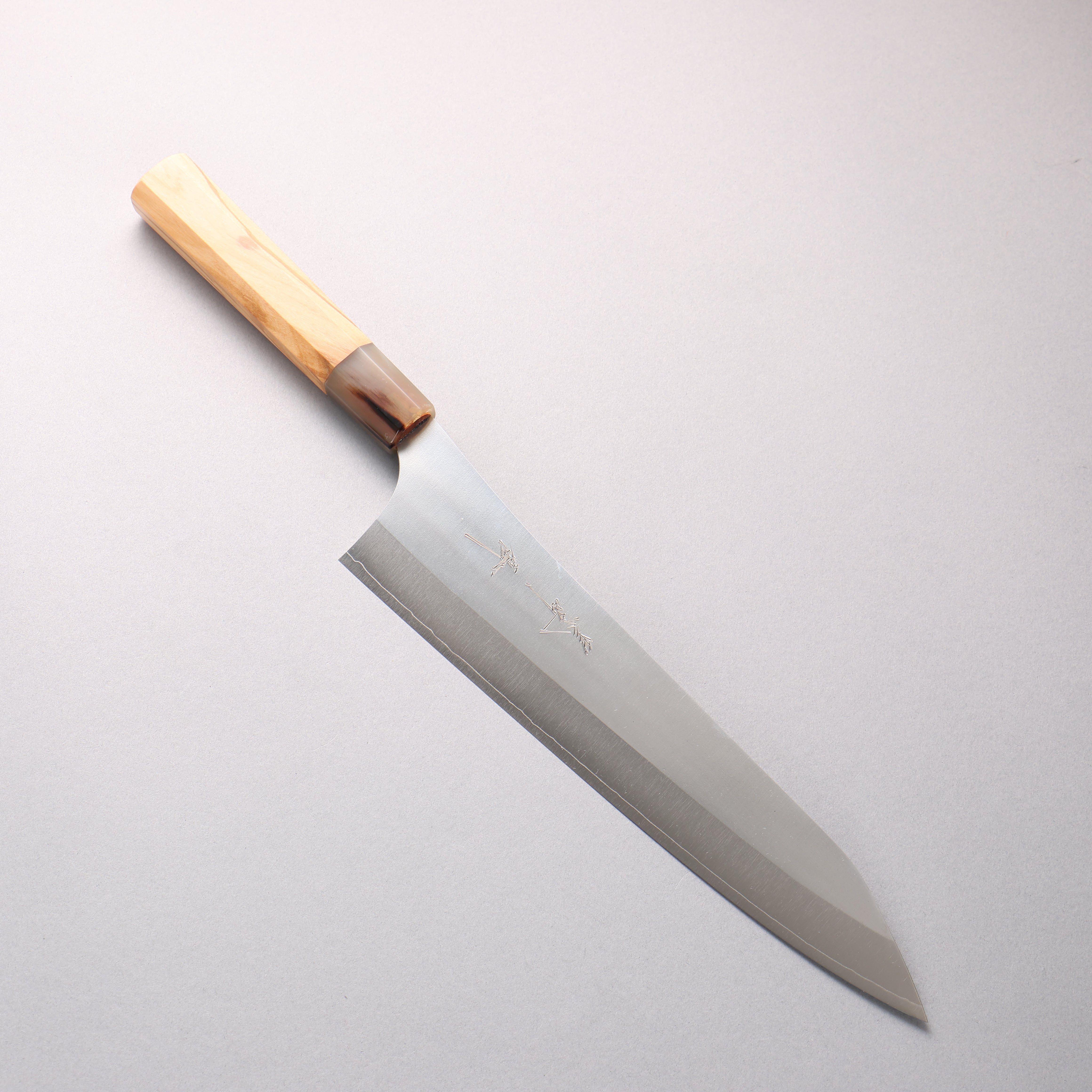 Yu Kurosaki New Gekko VG-XEOS Gyuto 240mm Olive Tree (ferrule: White Water Buffalo Horn) Handle